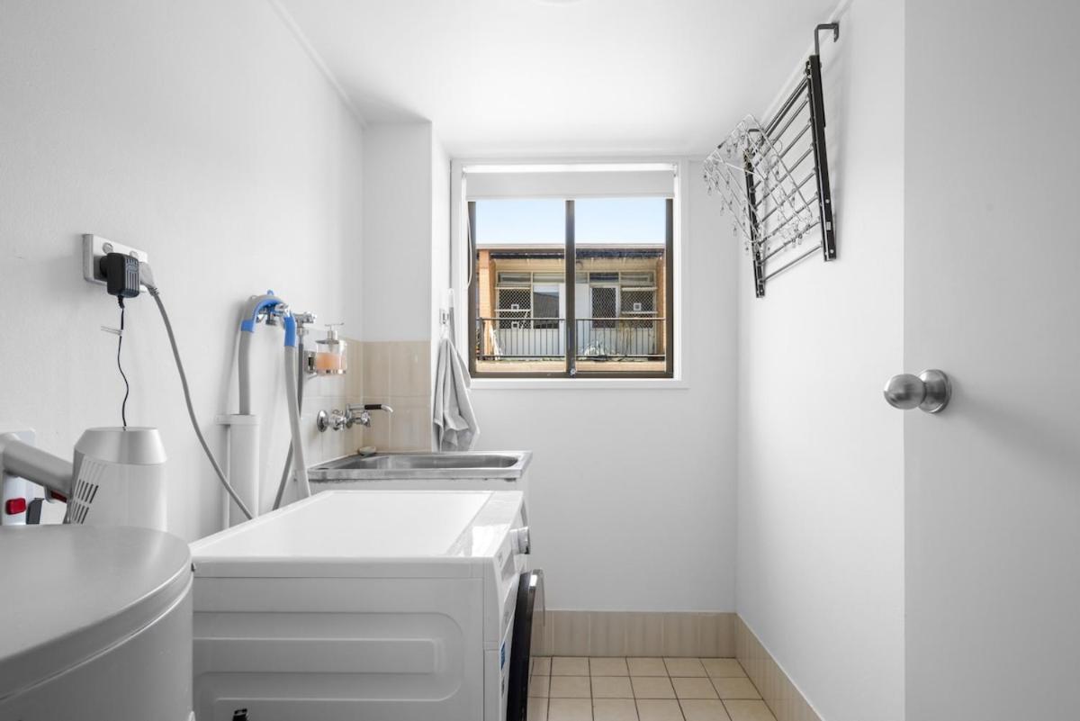 Stylish Modern Oceanside Oasis Free Wi-Fi