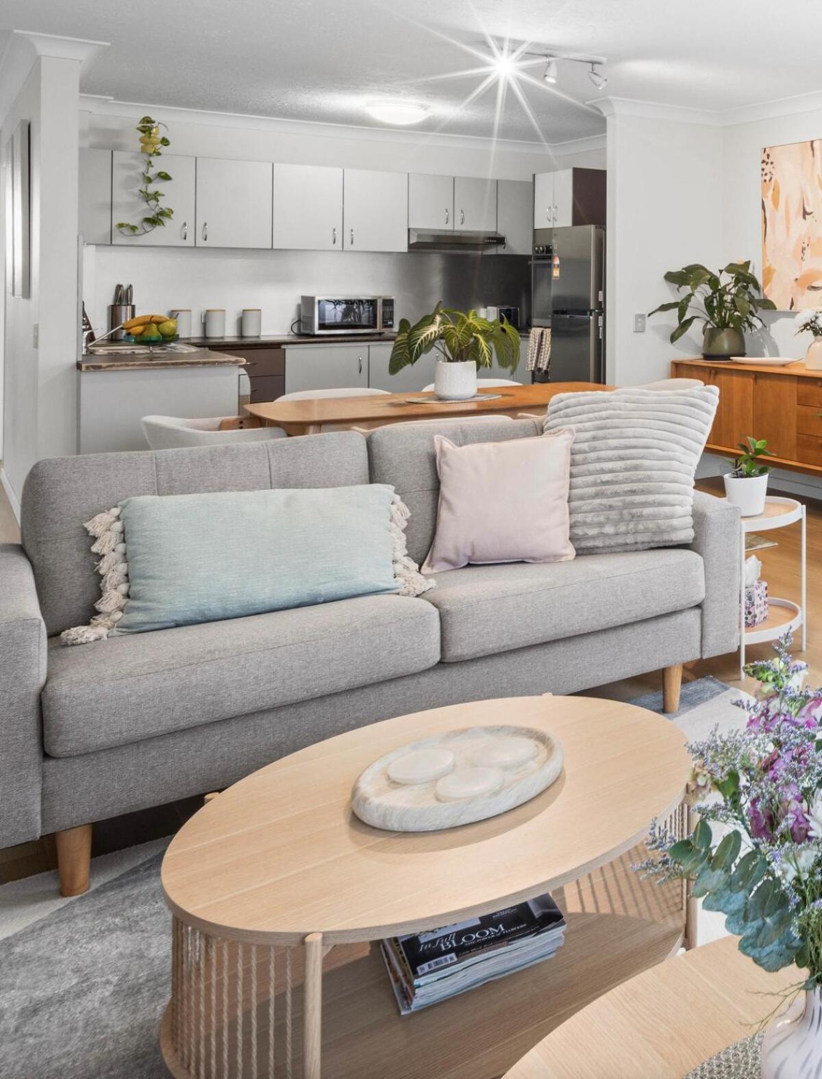 Stylish Modern Oceanside Oasis Free Wi-Fi
