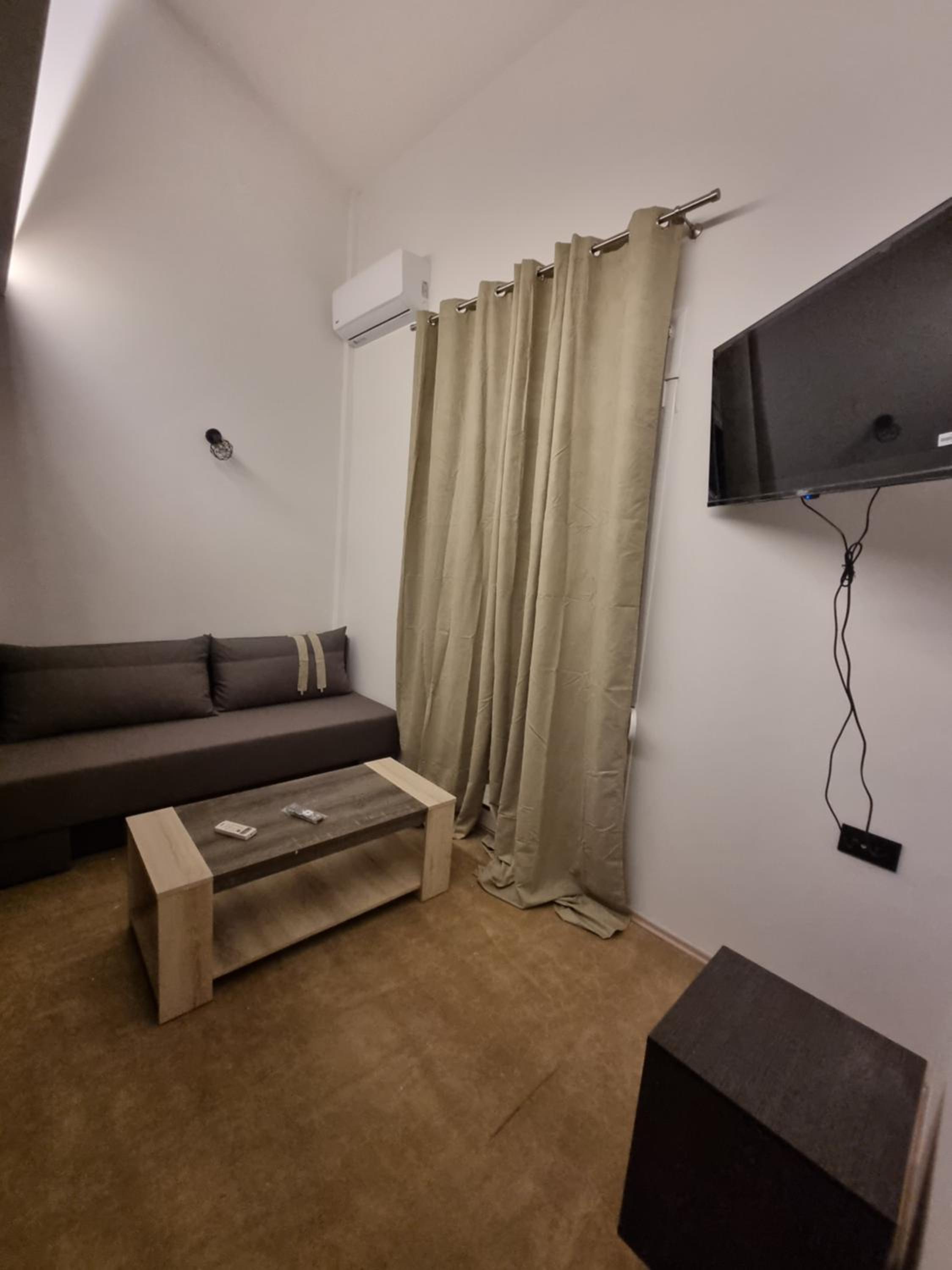 SmallHouseLefkada ΘΕΜΑ
