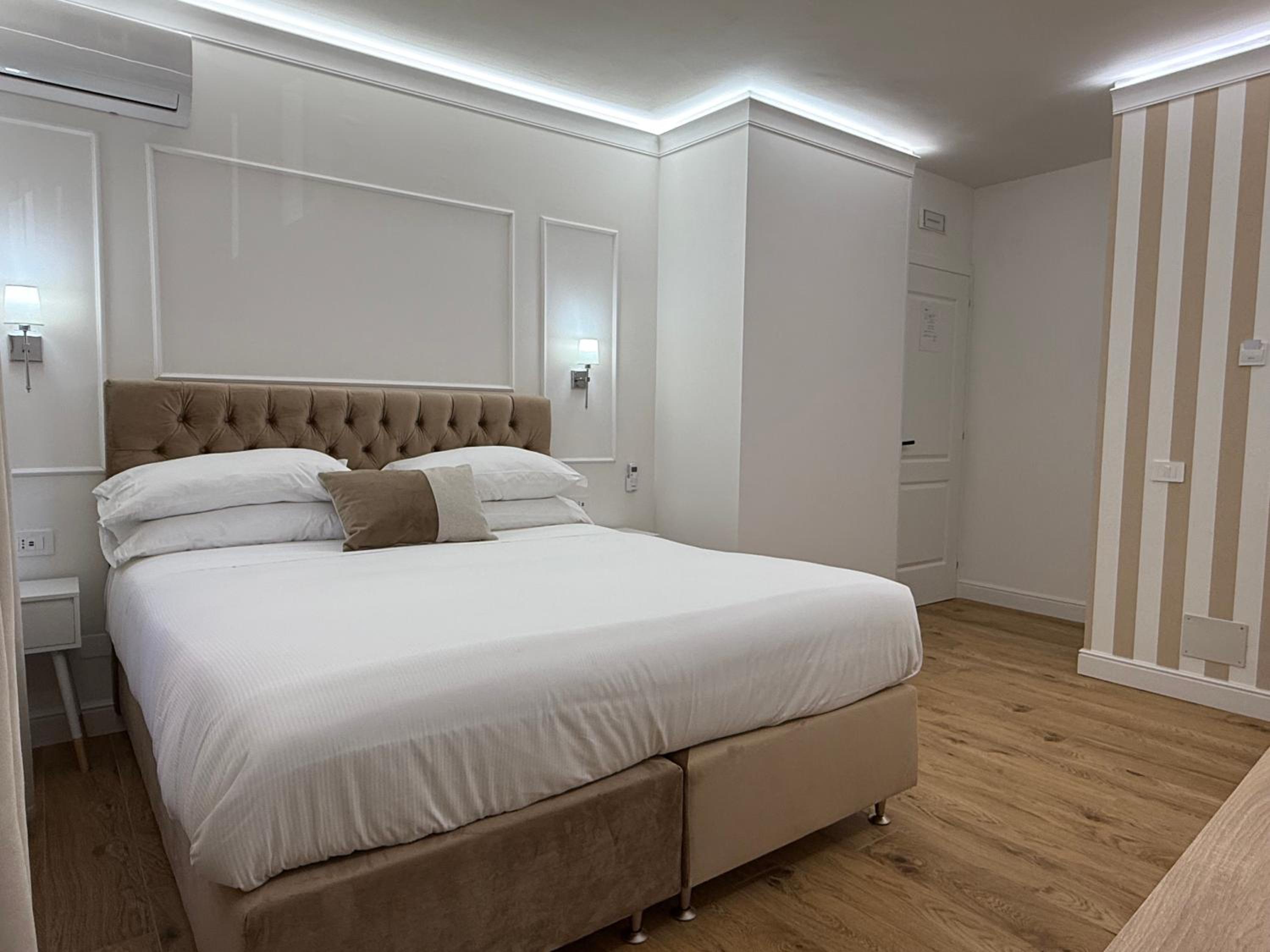 Emy Suites