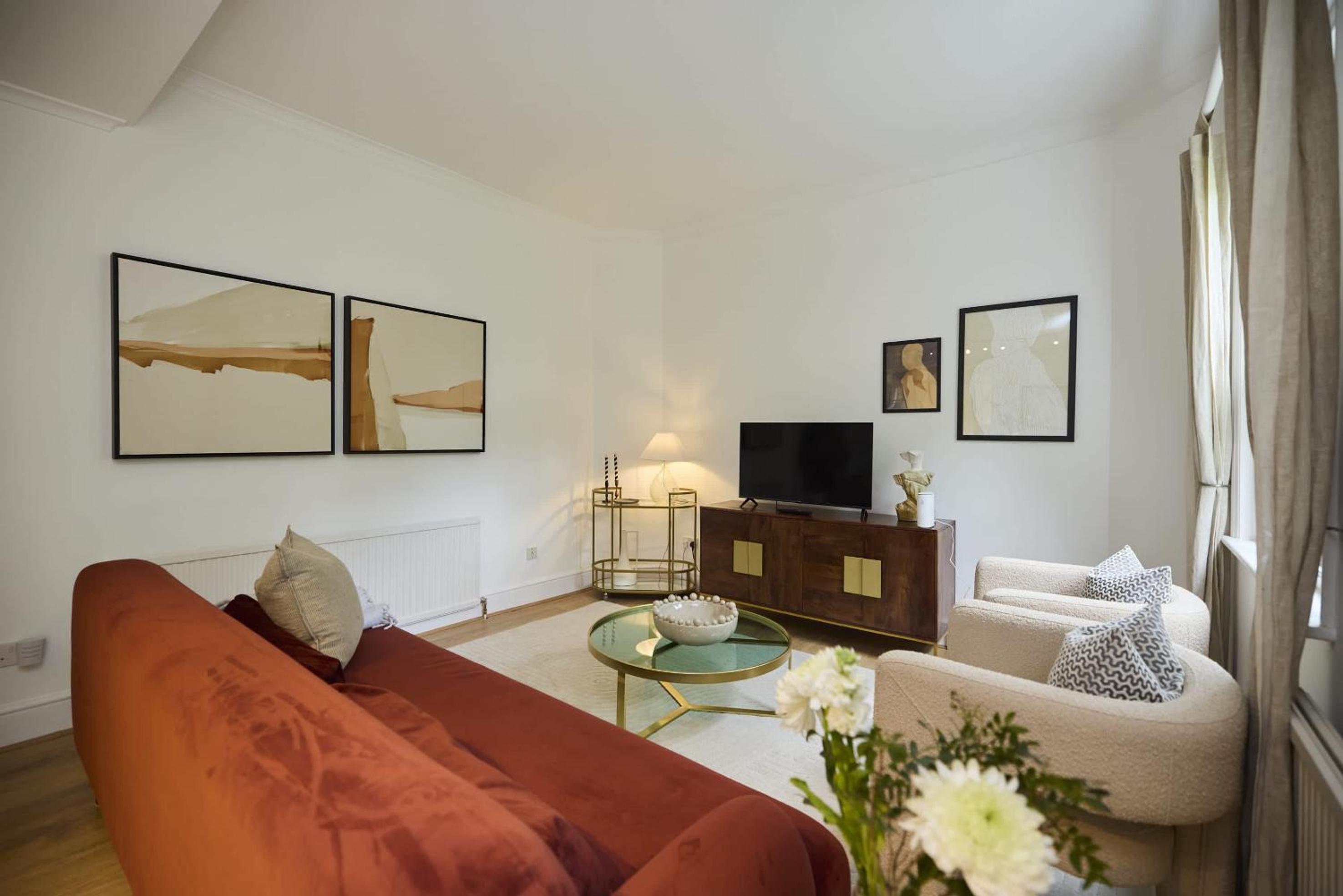 The Carlton Nook - 2BR Apartment with Patio