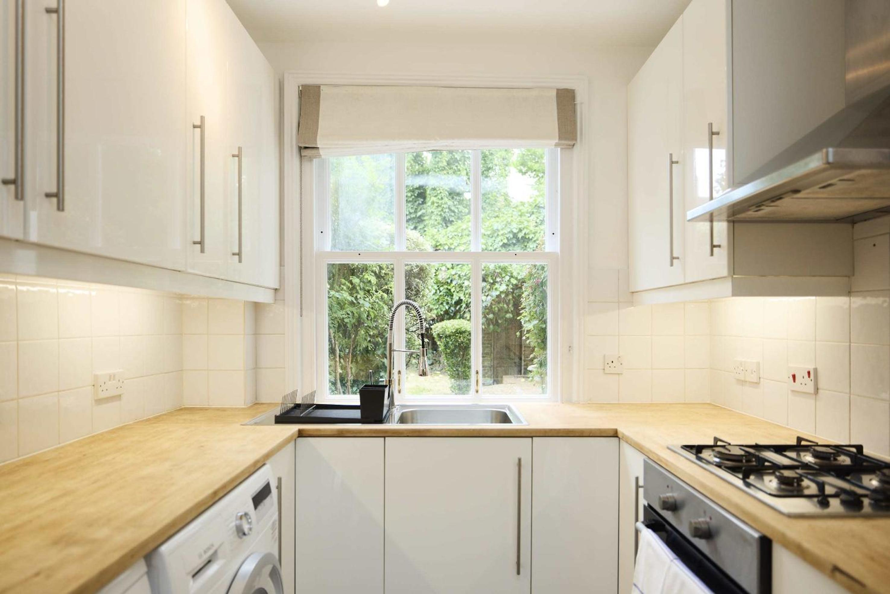 The Carlton Nook - 2BR Apartment with Patio