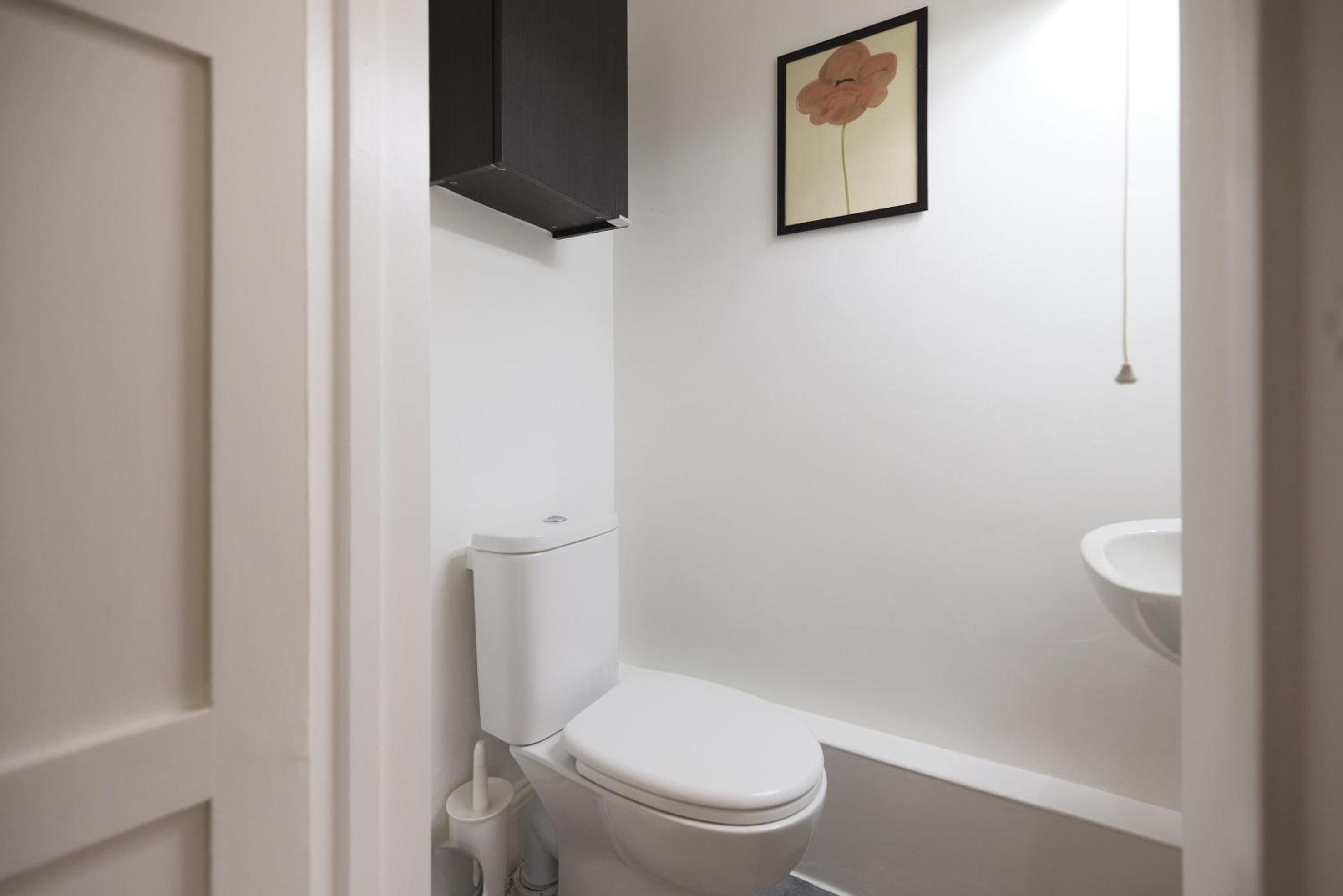 The Carlton Nook - 2BR Apartment with Patio