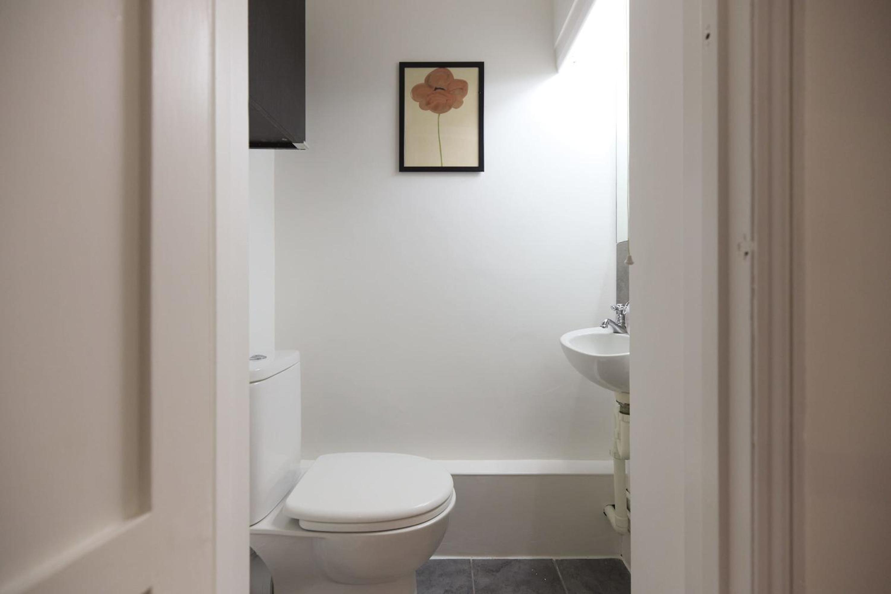 The Carlton Nook - 2BR Apartment with Patio
