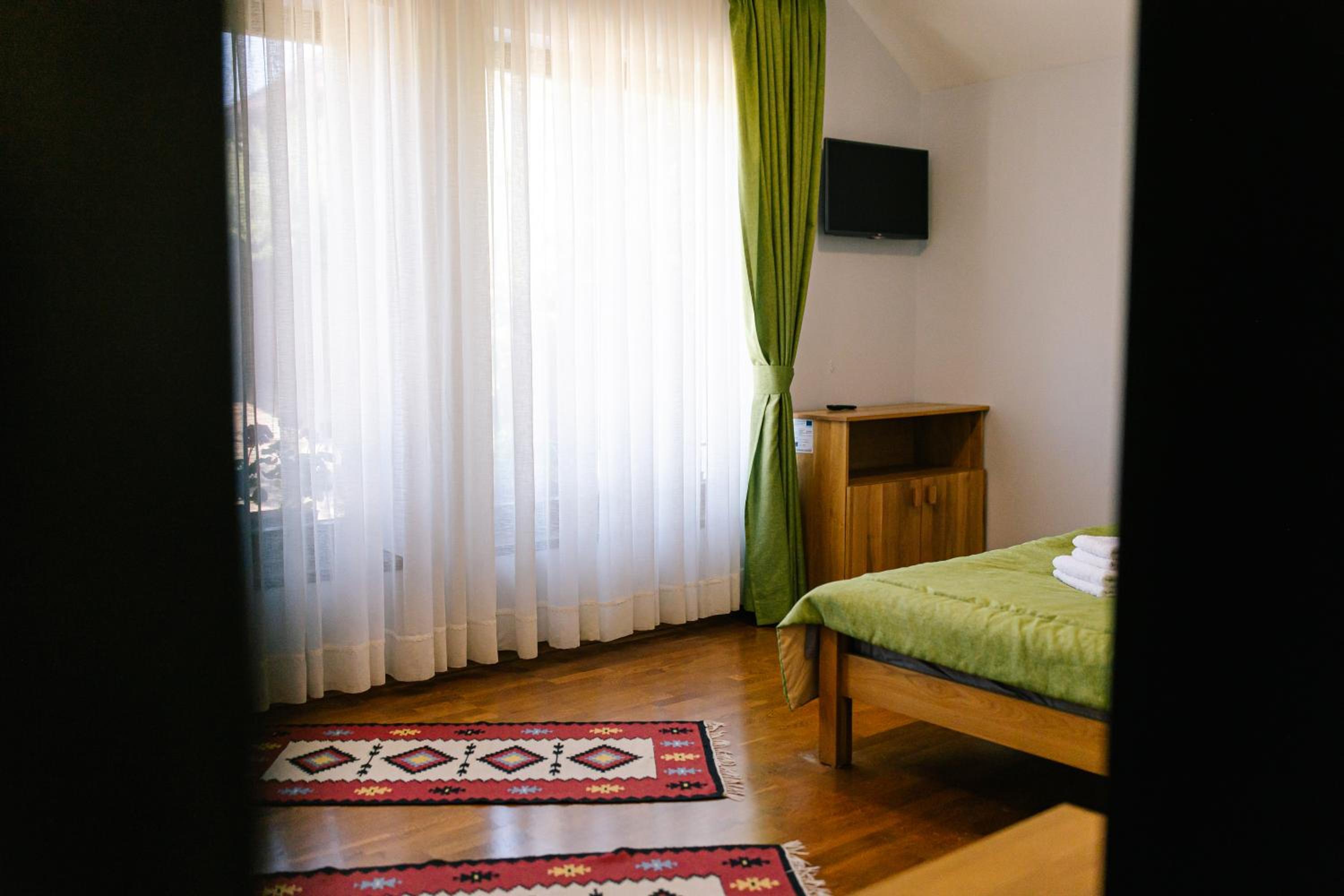 Photo 48