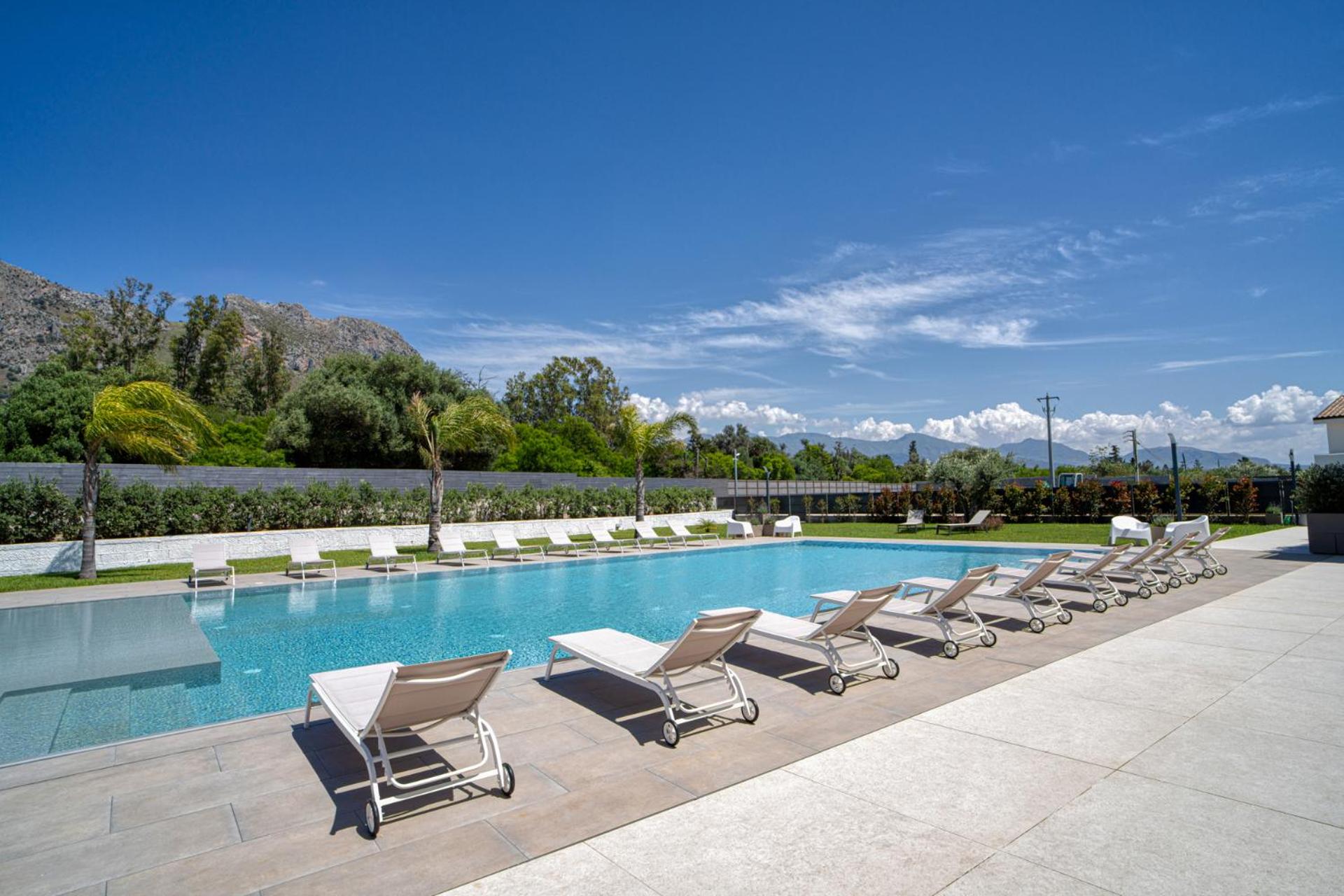 Ella Suites Apartments