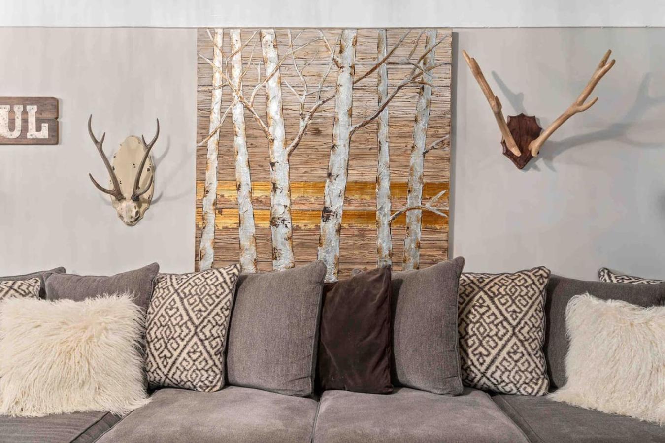 The Urban Roost I A Rustic City Escape