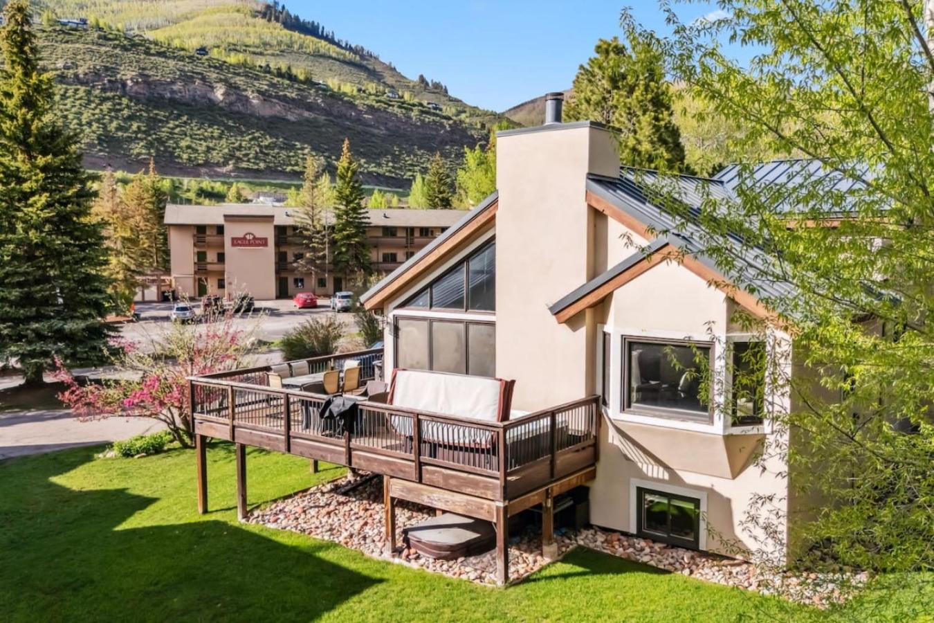 Matterhorn Haven LUXE Vail Retreat w Hot Tub