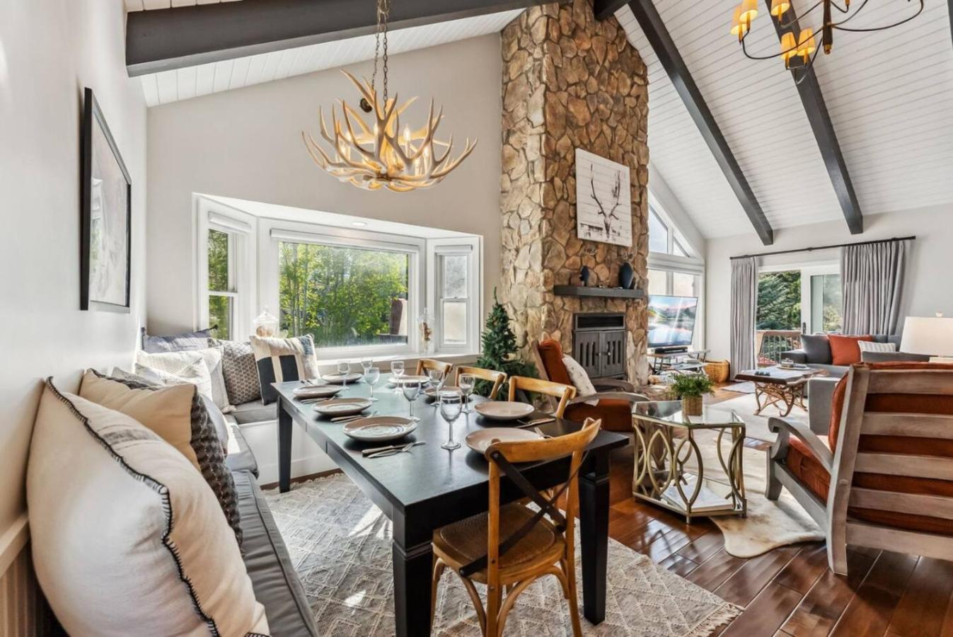 Matterhorn Haven LUXE Vail Retreat w Hot Tub