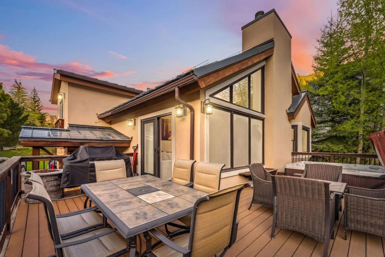Matterhorn Haven LUXE Vail Retreat w Hot Tub