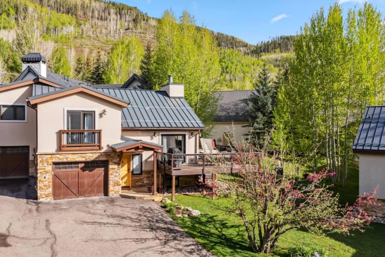 Matterhorn Haven LUXE Vail Retreat w Hot Tub