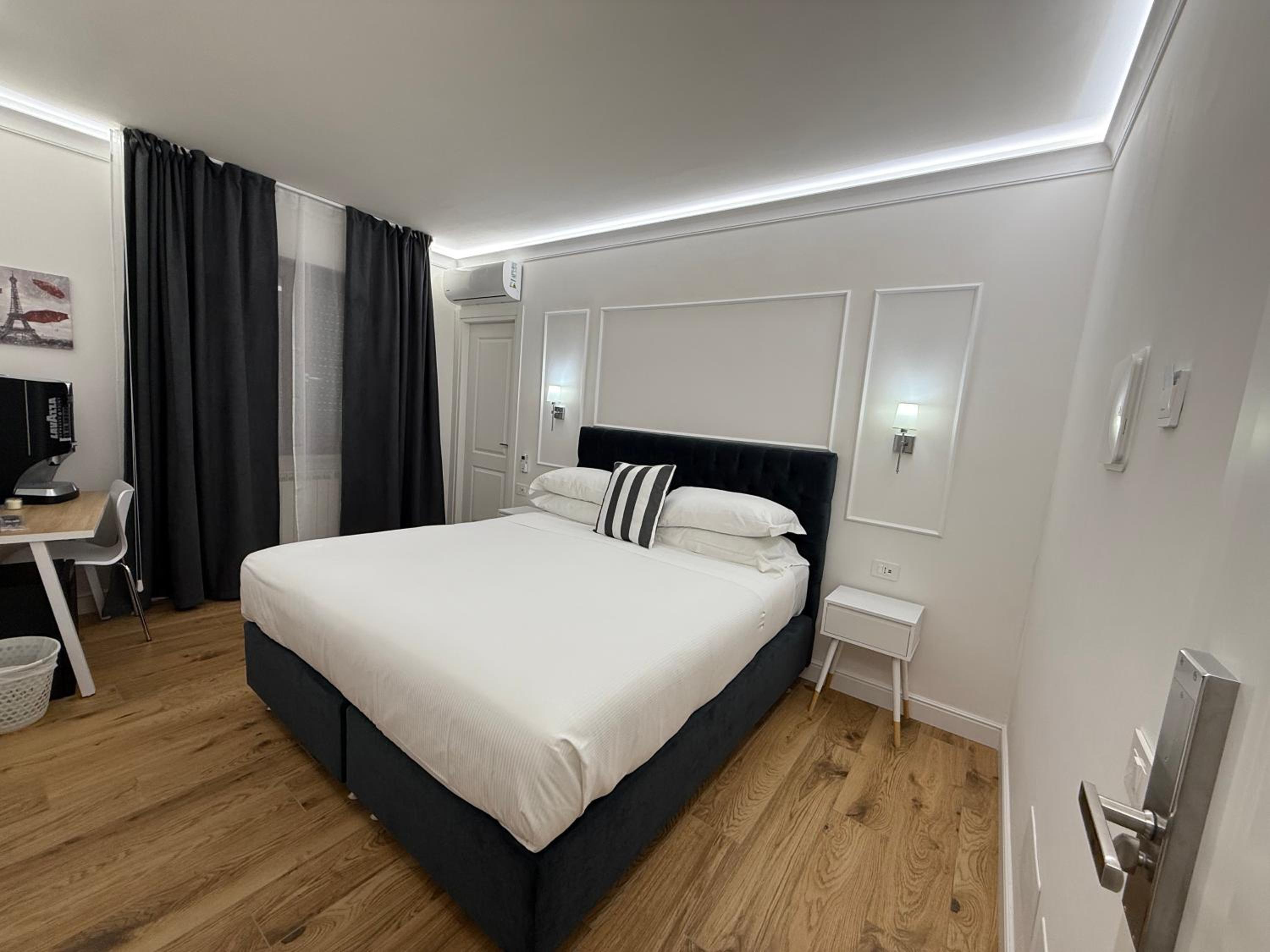 Emy Suites