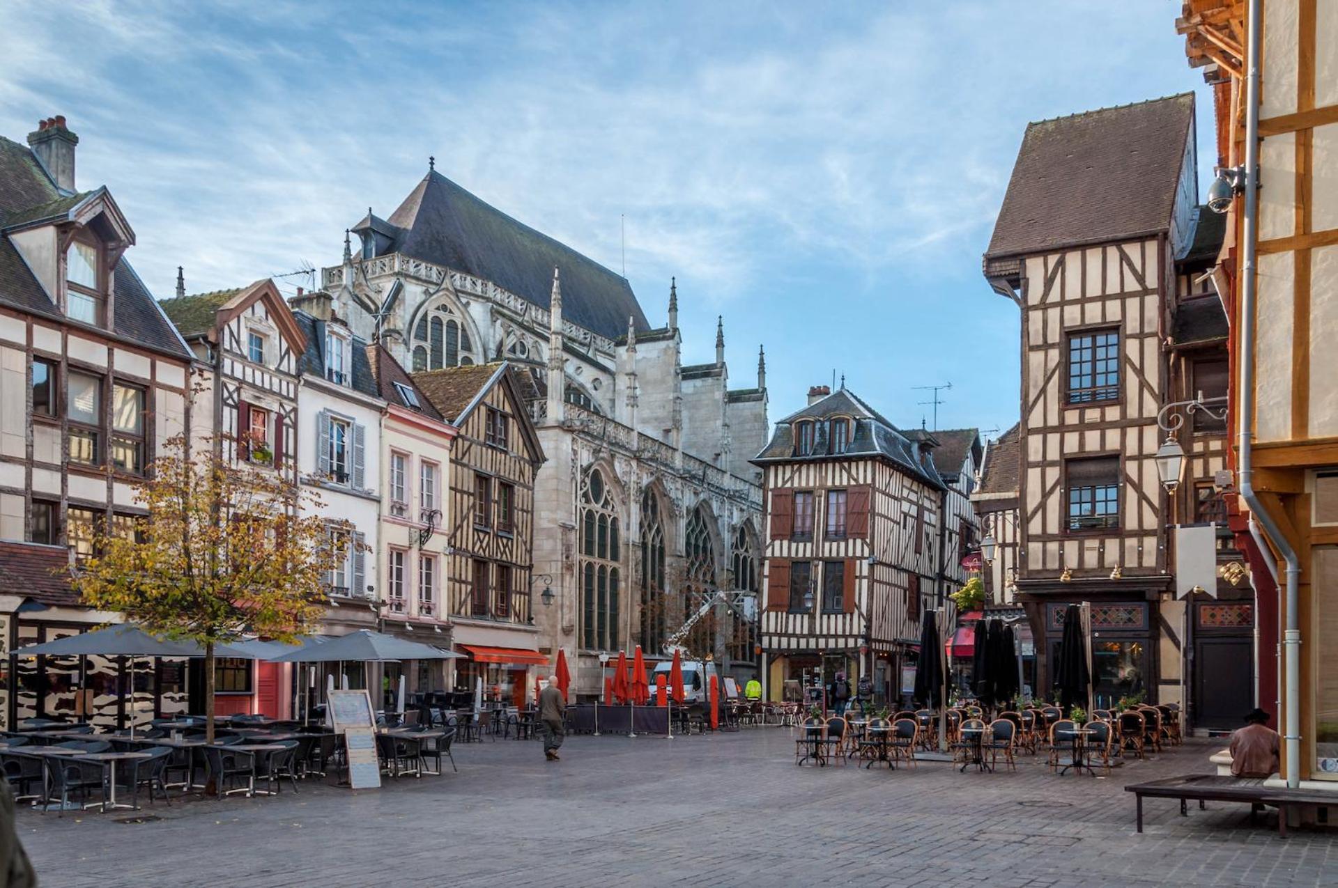 Calme et confort au cœur du vieux Troyes