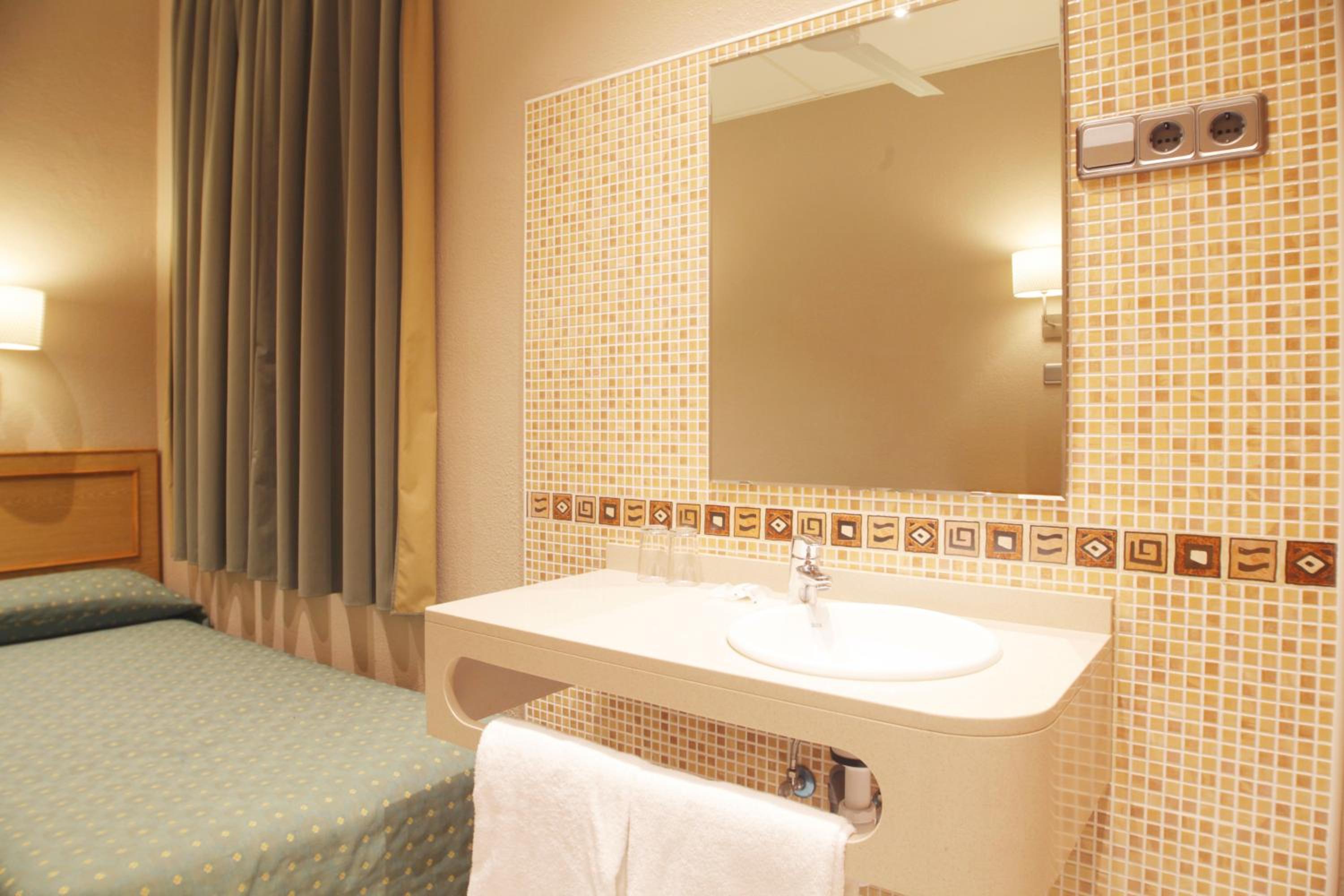 Hostal Nuevo Colon