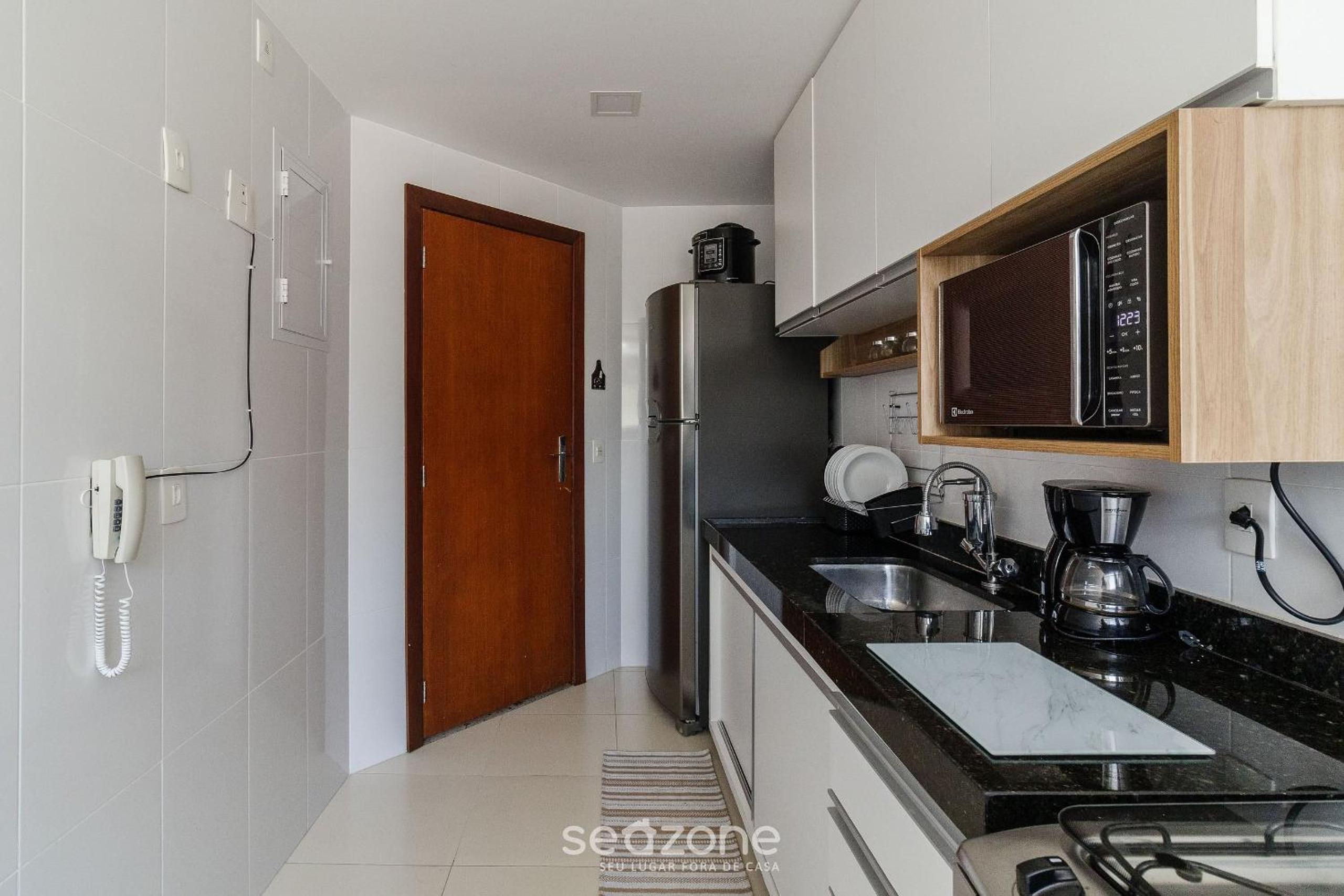 Apartment 500m from the beach Cabo Frio-RJ EFR0104