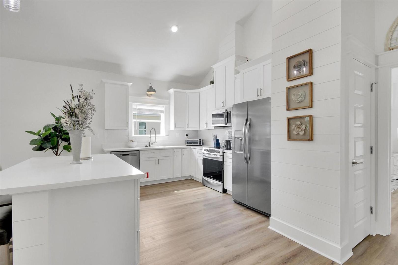 Stylish Family Stay 3BR3BA Balcony BBQ