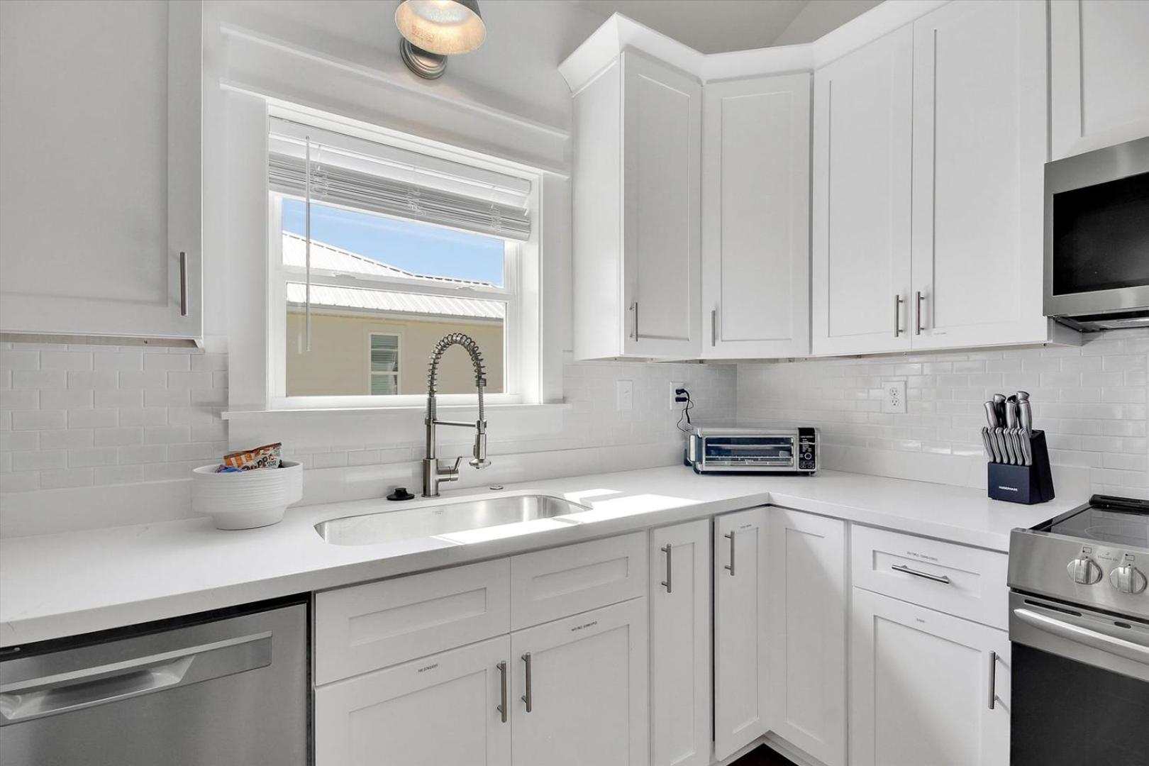 Stylish Family Stay 3BR3BA Balcony BBQ