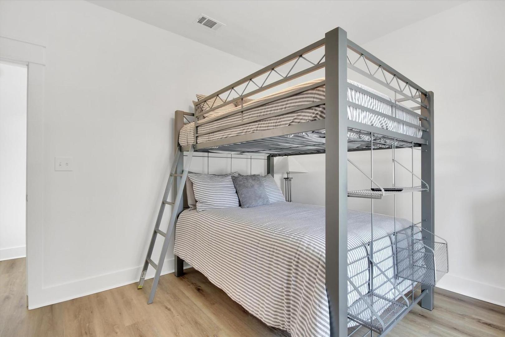 Stylish Family Stay 3BR3BA Balcony BBQ