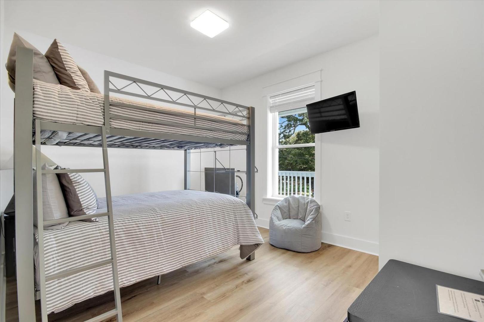 Stylish Family Stay 3BR3BA Balcony BBQ