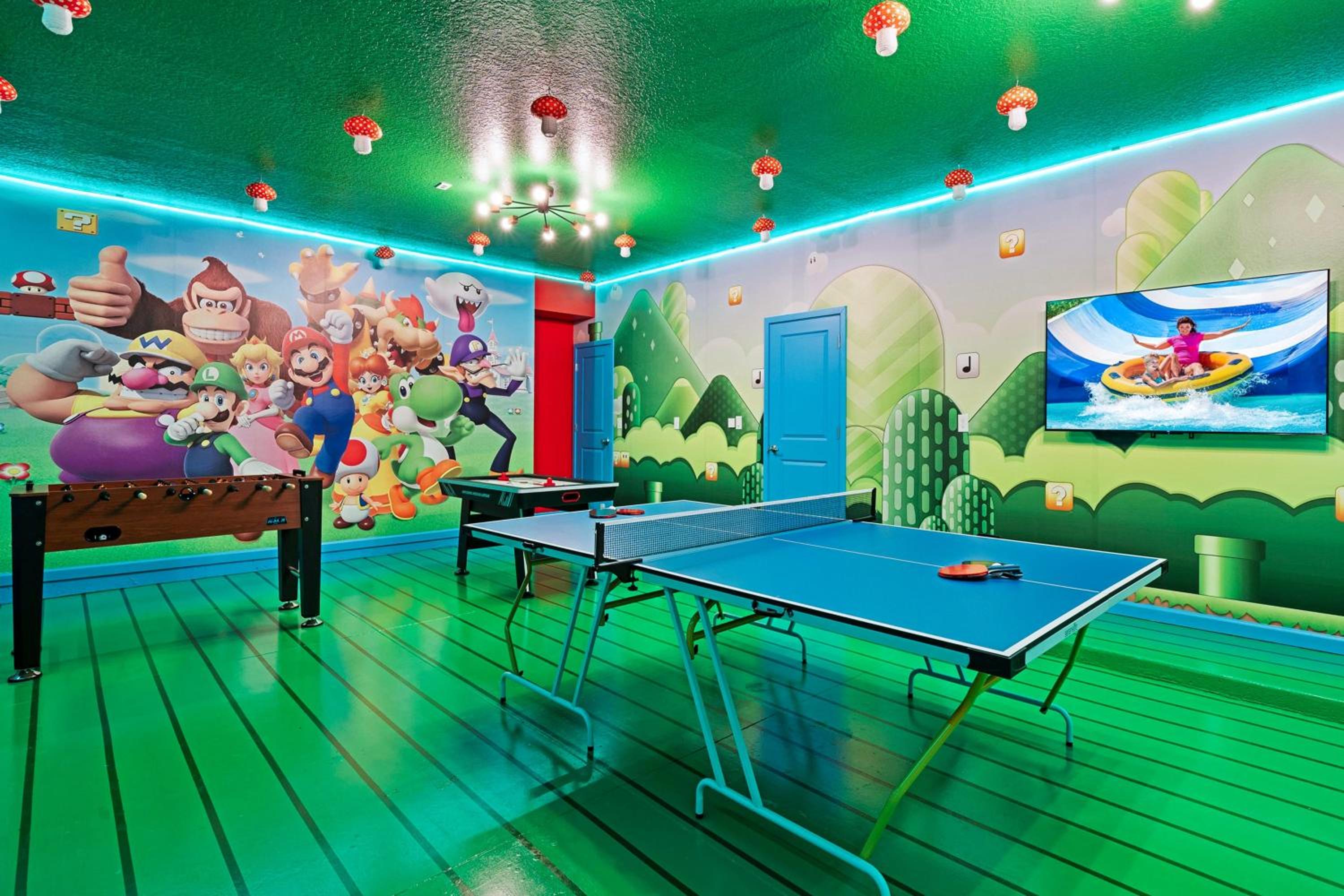 Upstay 15BR Villa w Games Room, Pool & Cinema