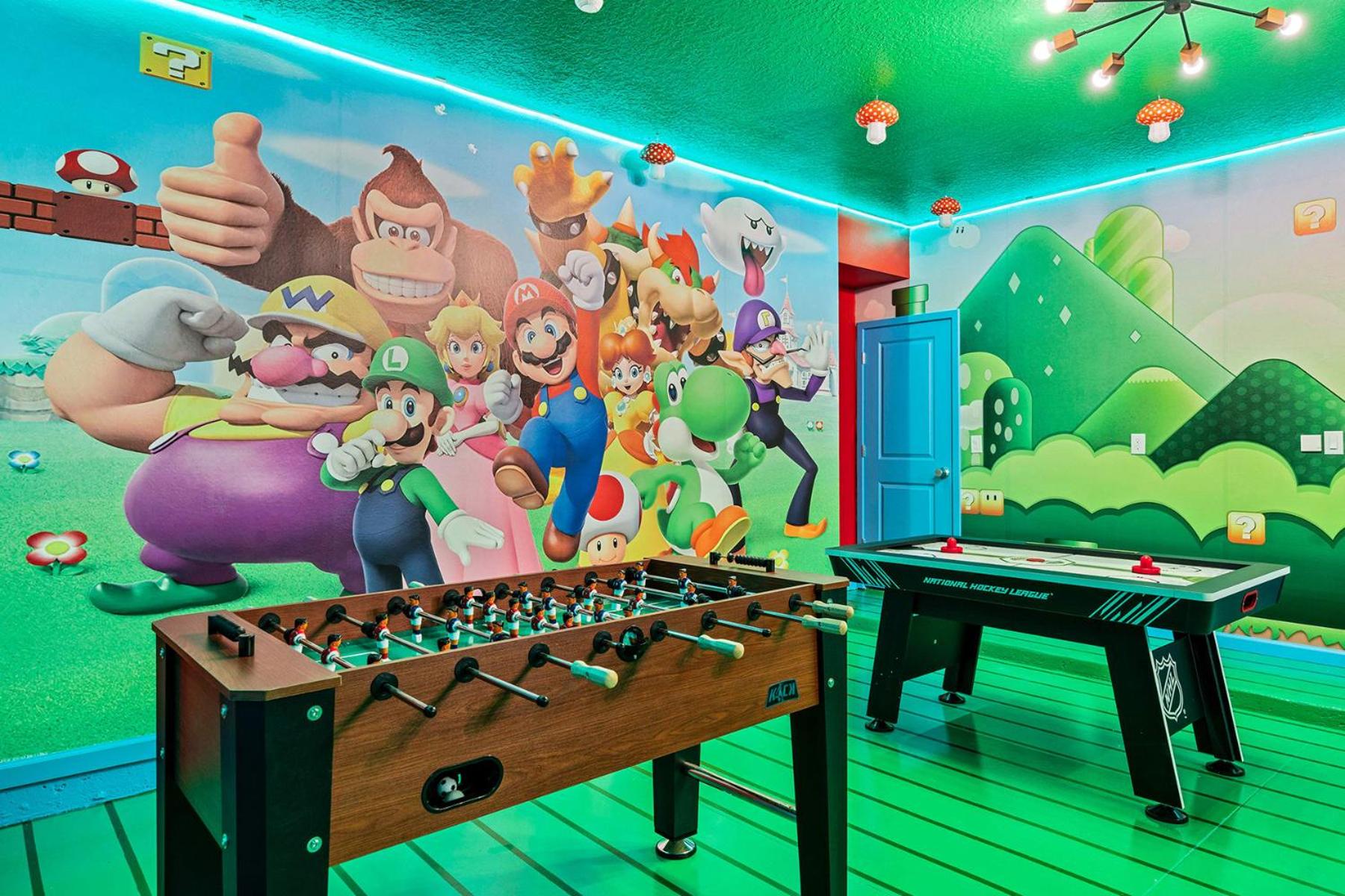 Upstay 15BR Villa w Games Room, Pool & Cinema