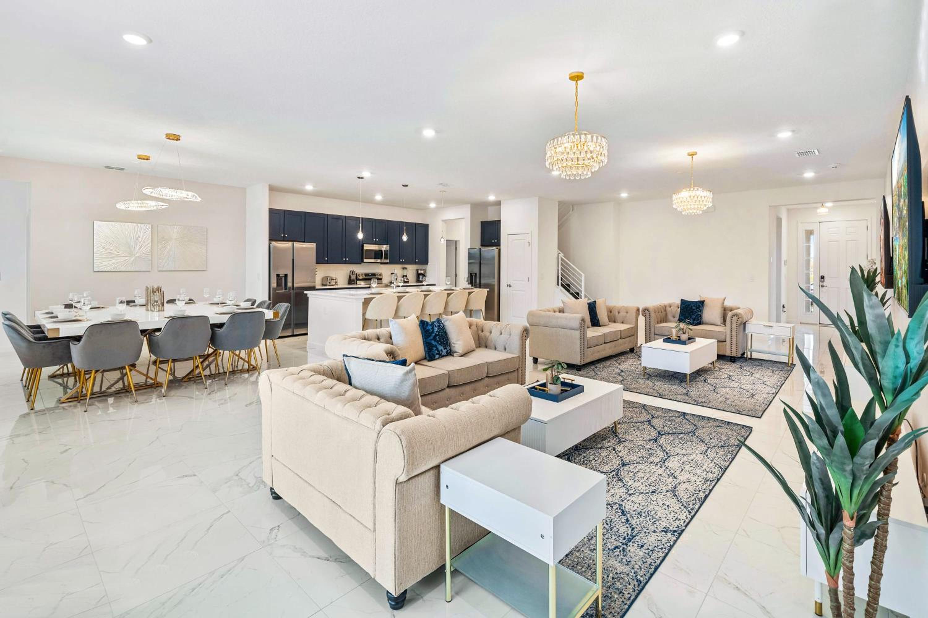 Upstay 15BR Villa w Games Room, Pool & Cinema