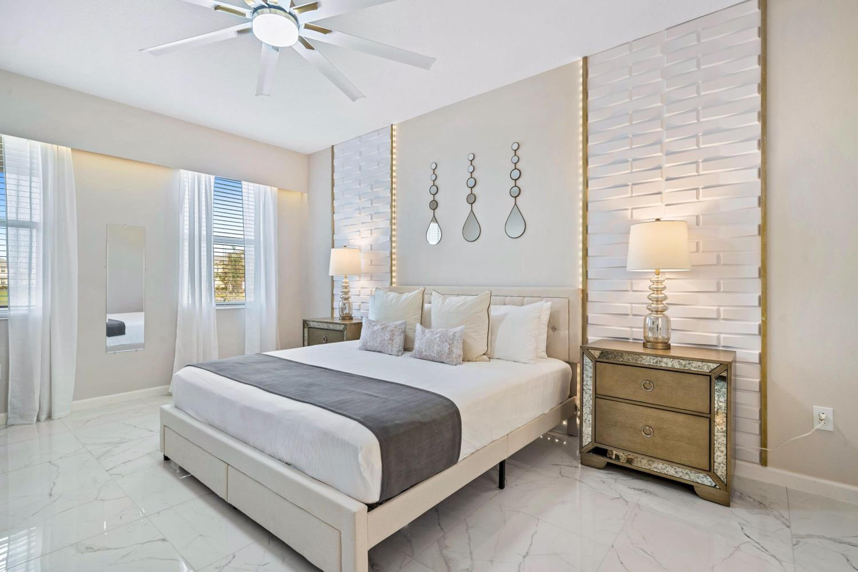 Upstay 15BR Villa w Games Room, Pool & Cinema