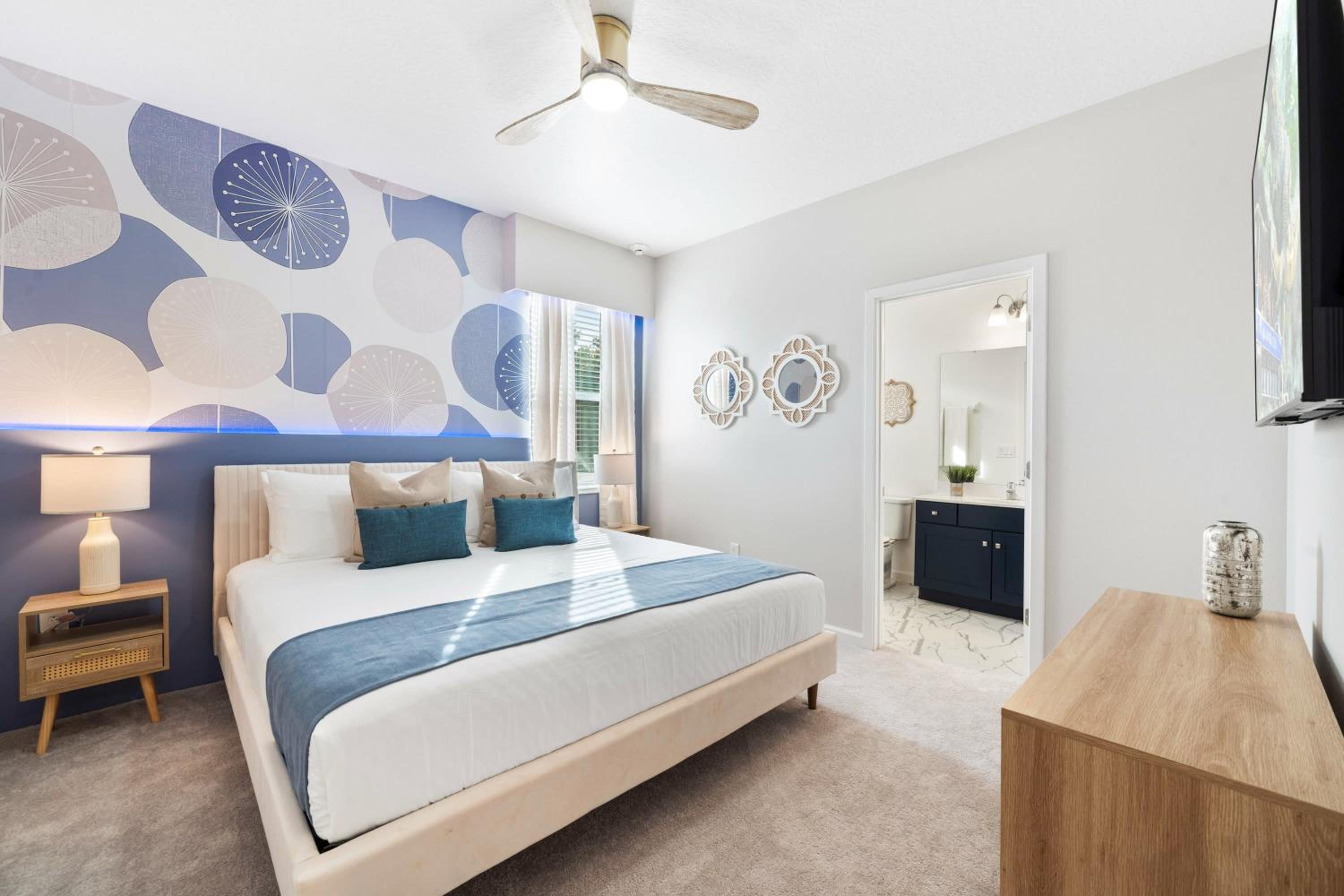 Upstay 15BR Villa w Games Room, Pool & Cinema