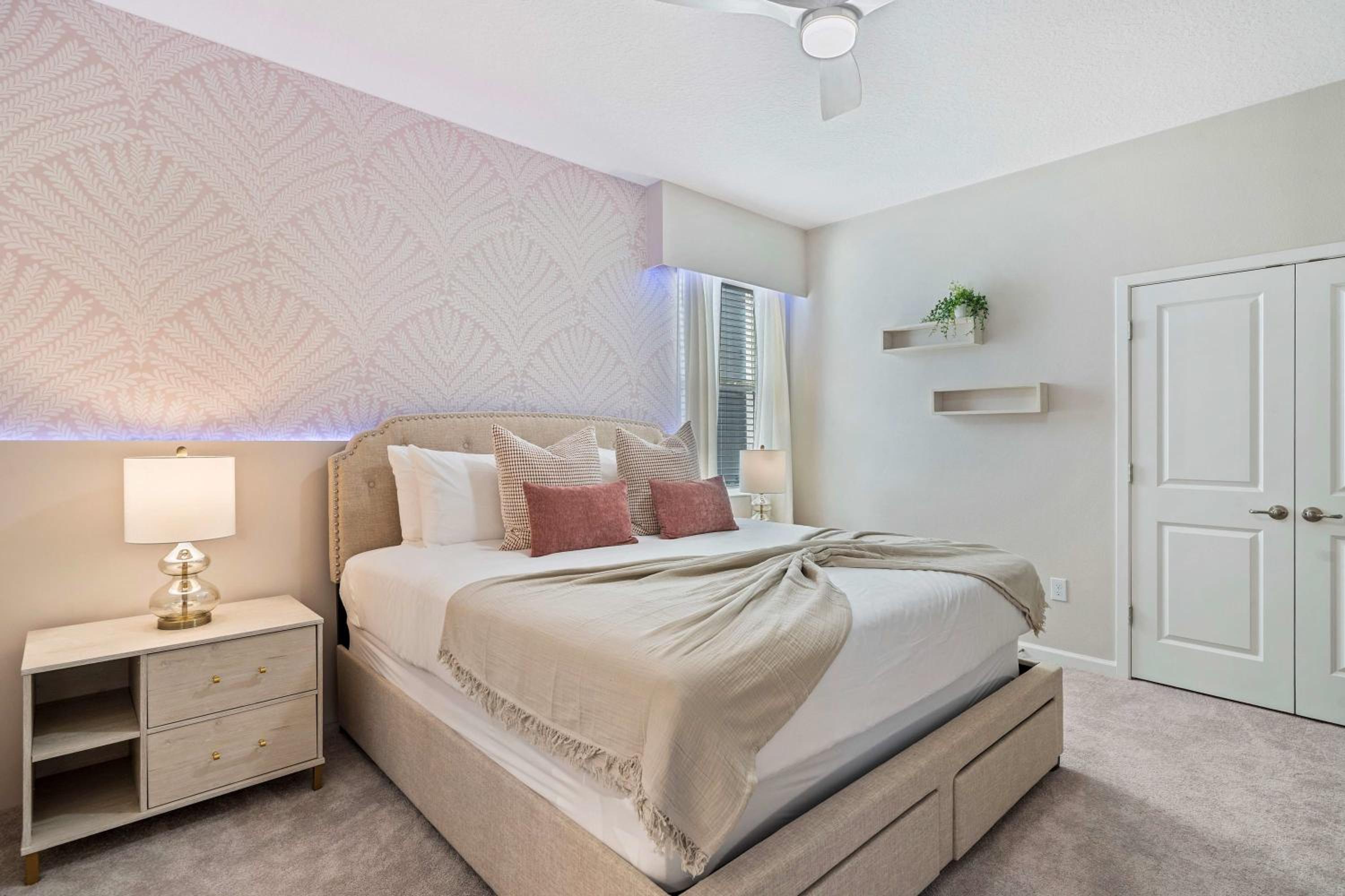 Upstay 15BR Villa w Games Room, Pool & Cinema