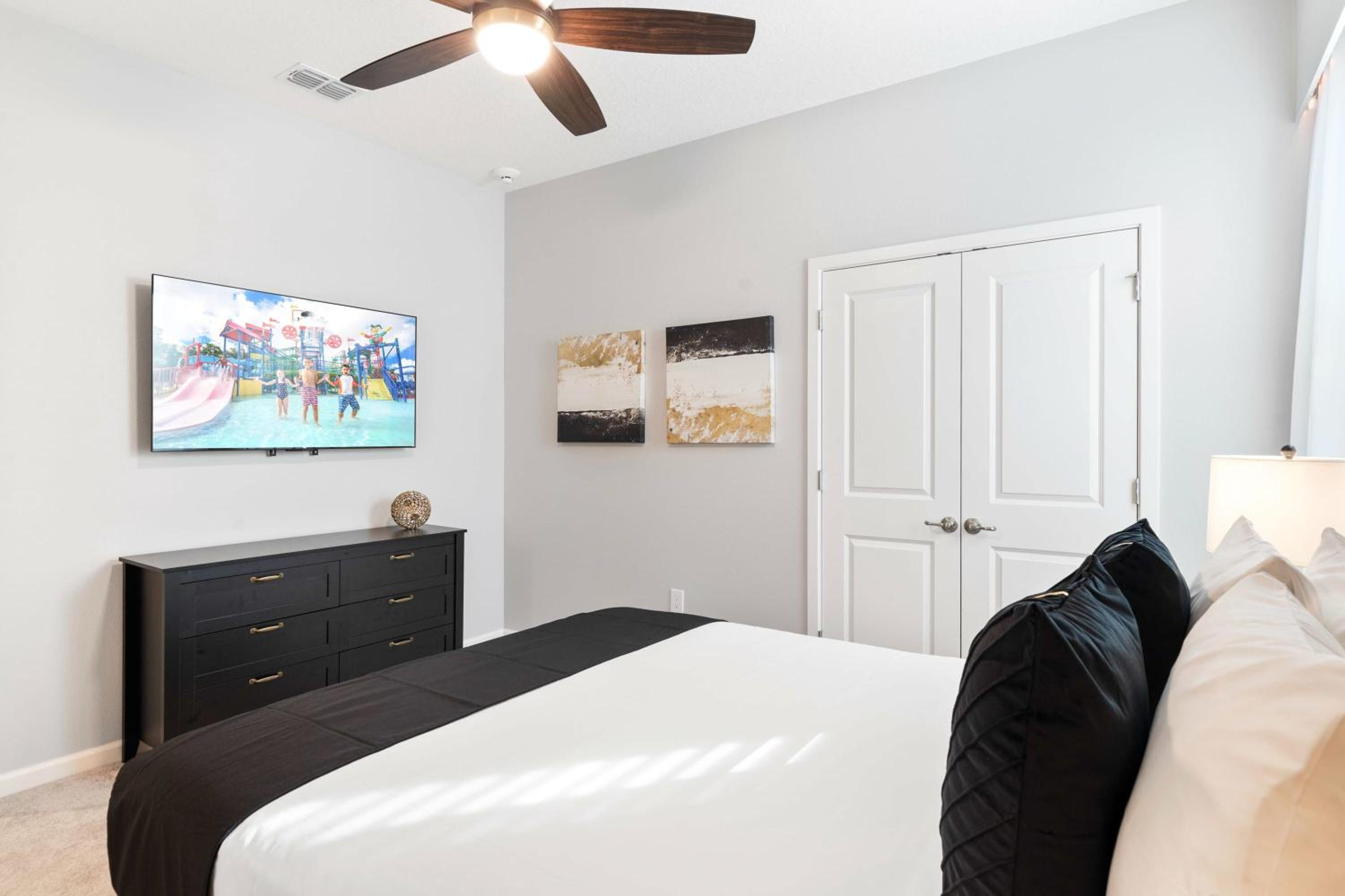 Upstay 15BR Villa w Games Room, Pool & Cinema