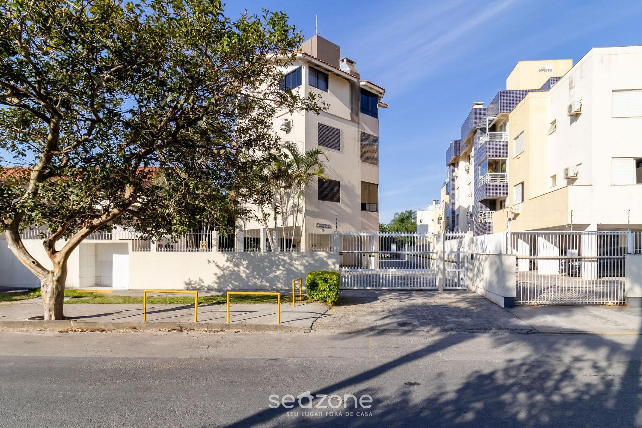 Apart w/ Barbecue 650m from the Beach QTIB0301