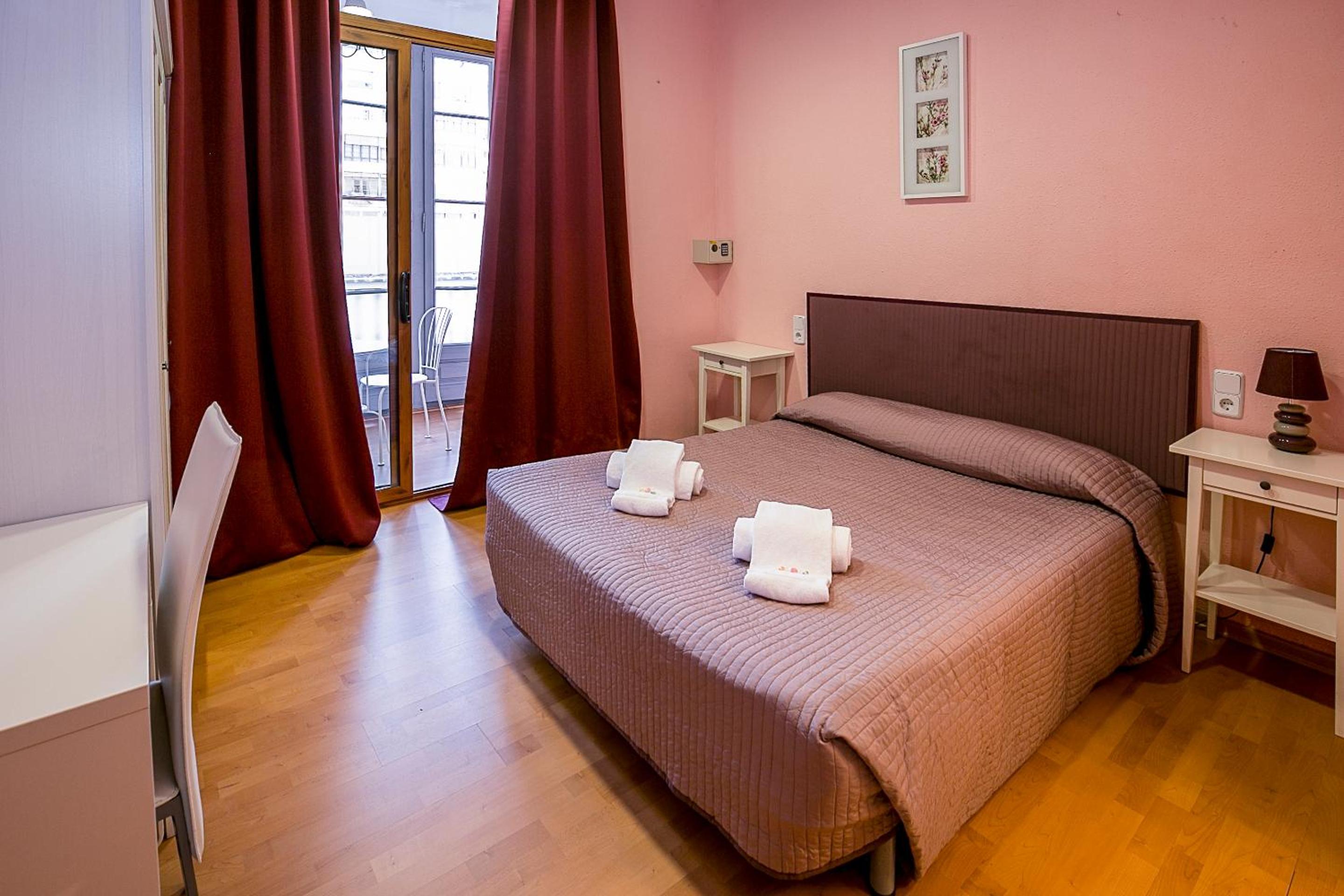 Hostal Balmes Centro