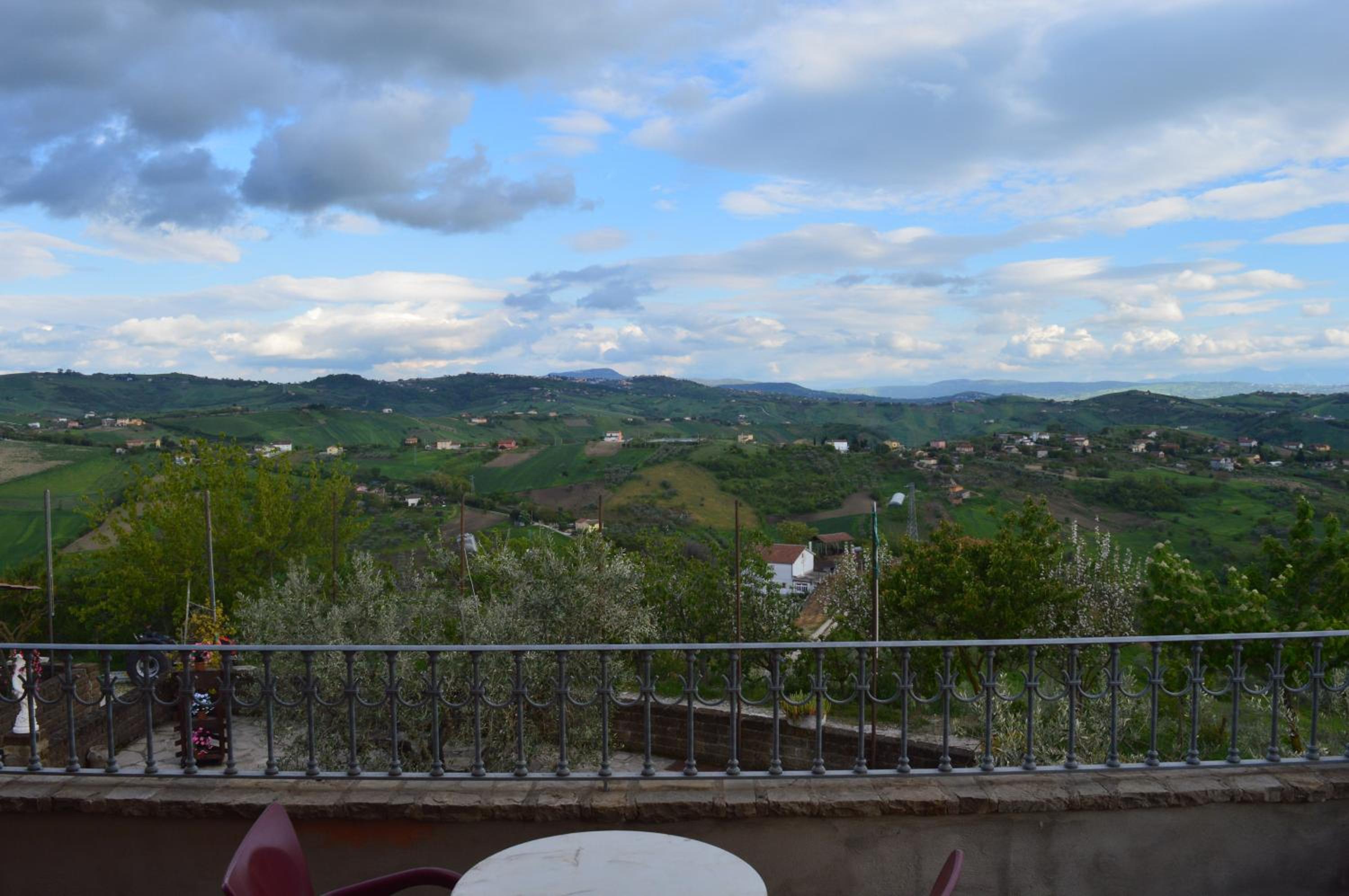Villa Tre Colli Agri B&B