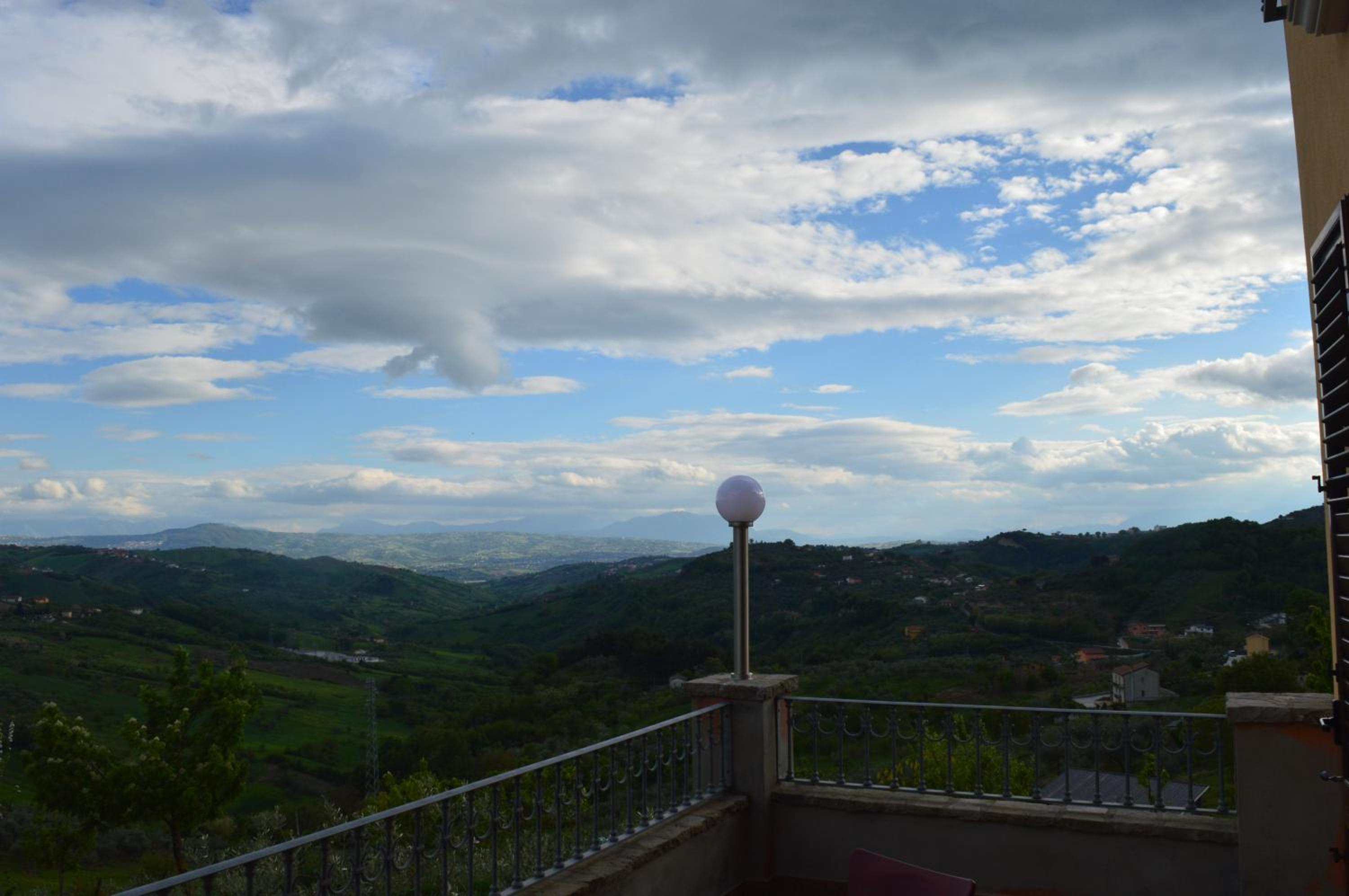 Villa Tre Colli Agri B&B
