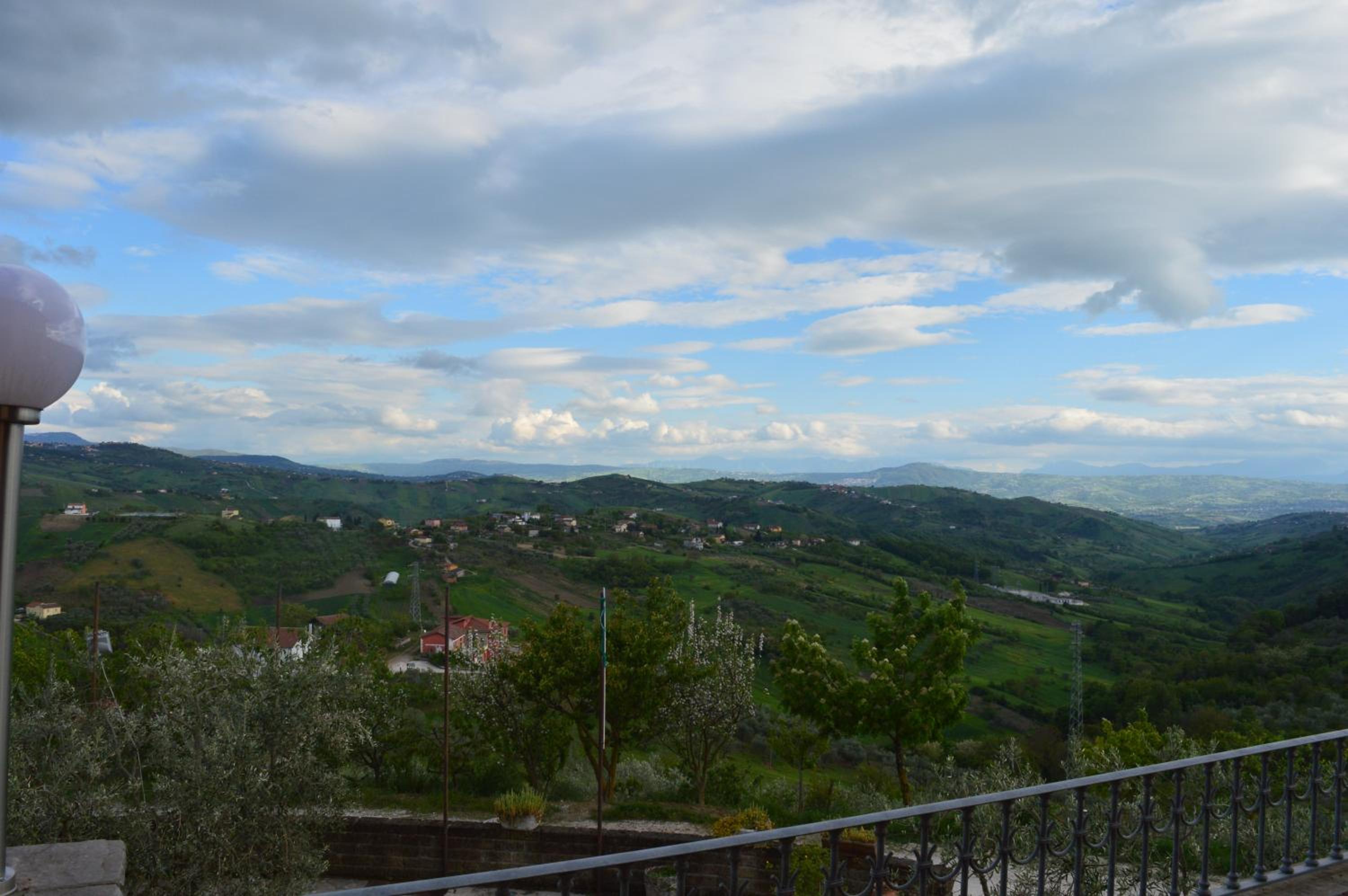Villa Tre Colli Agri B&B