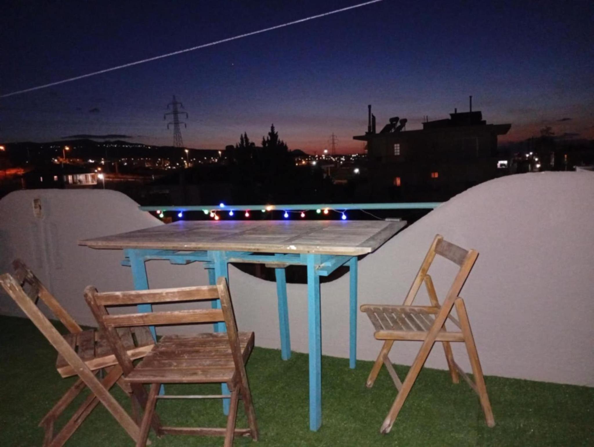 Kiato Rooftop Garden Apartment
