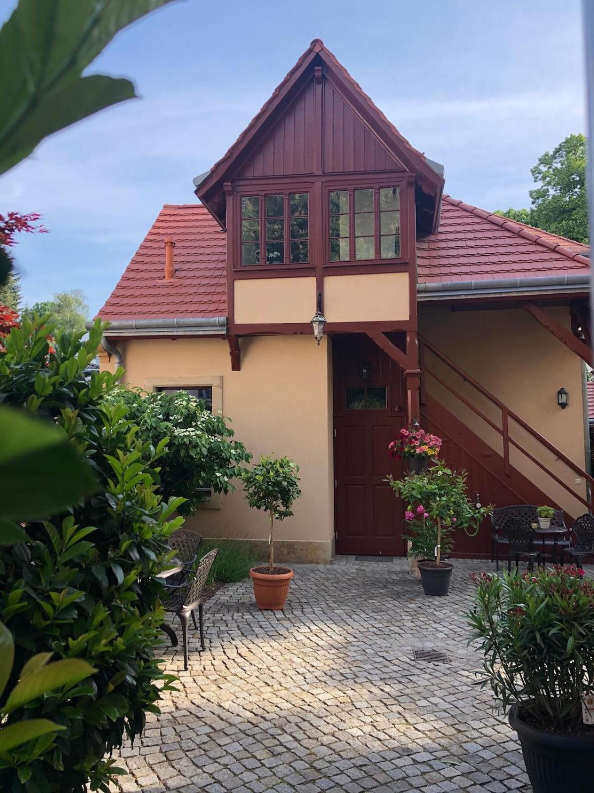 Charmantes Hinterhaus mit Terrasse - zentrale Lage