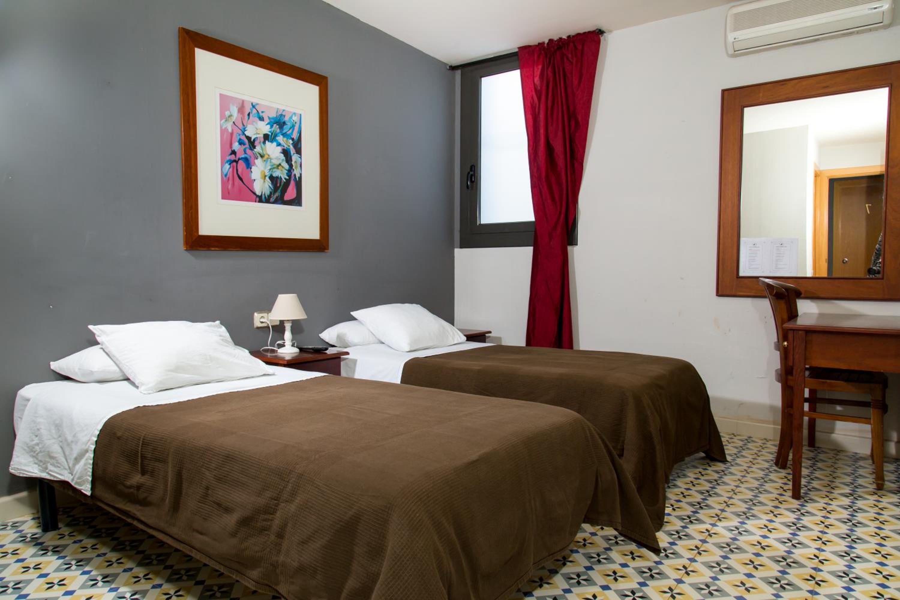 Hostal LK Barcelona