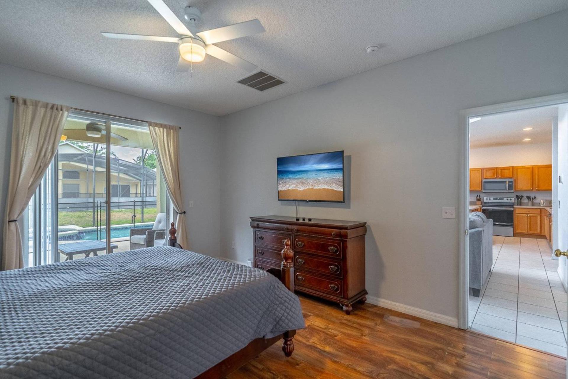 8512 Emerald Island