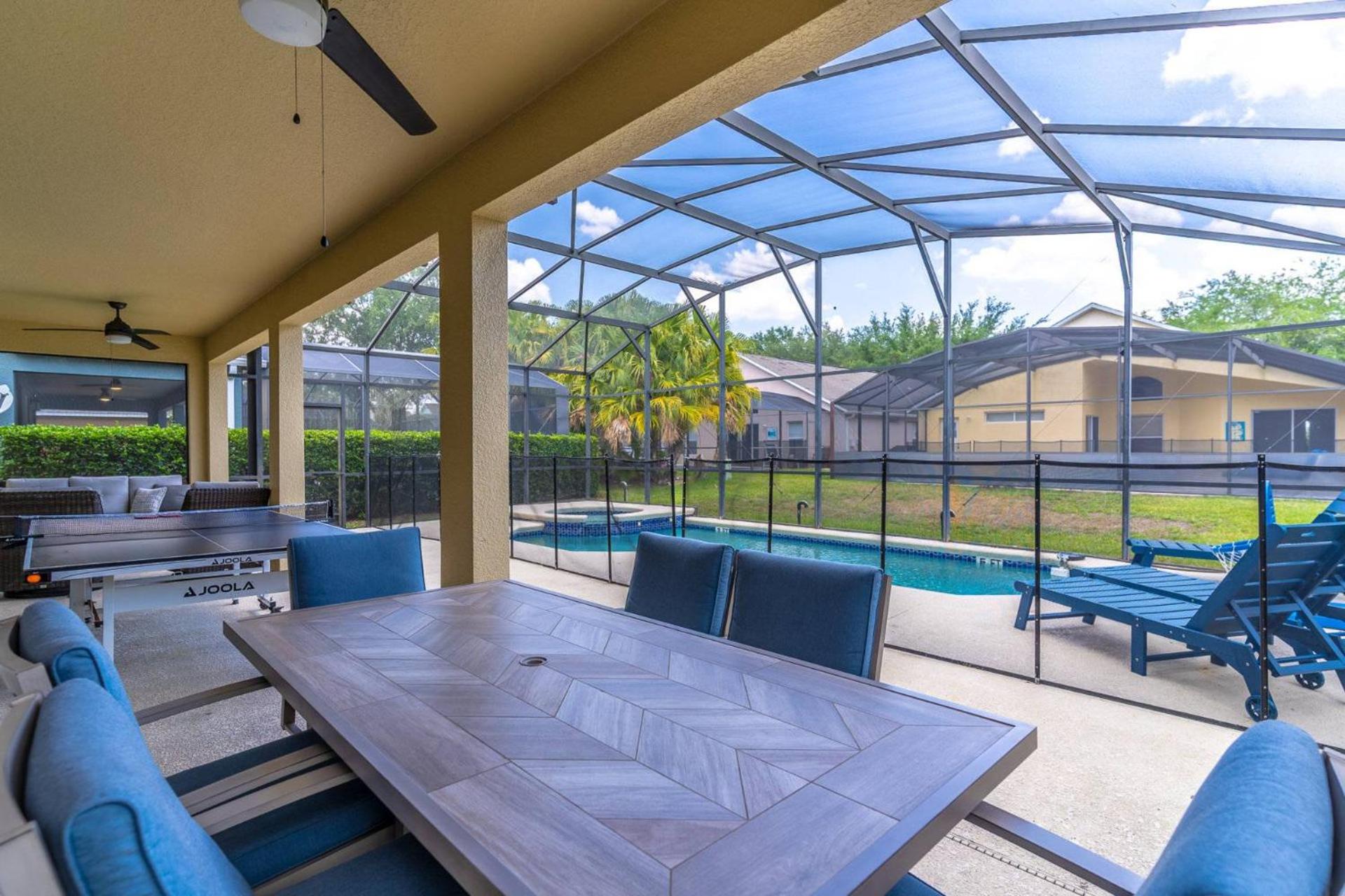 8512 Emerald Island