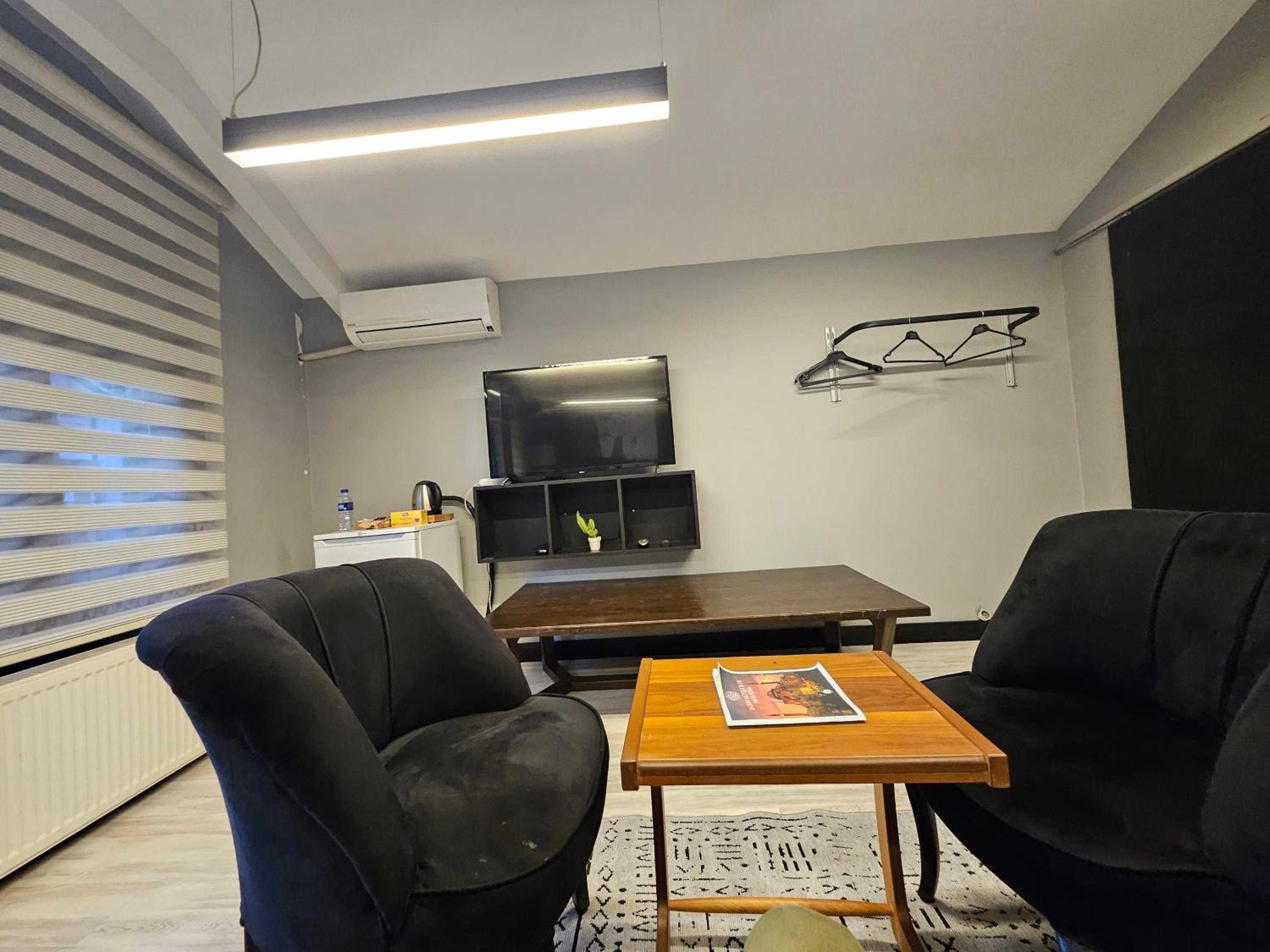 JirHouse Sarıköşk Suit