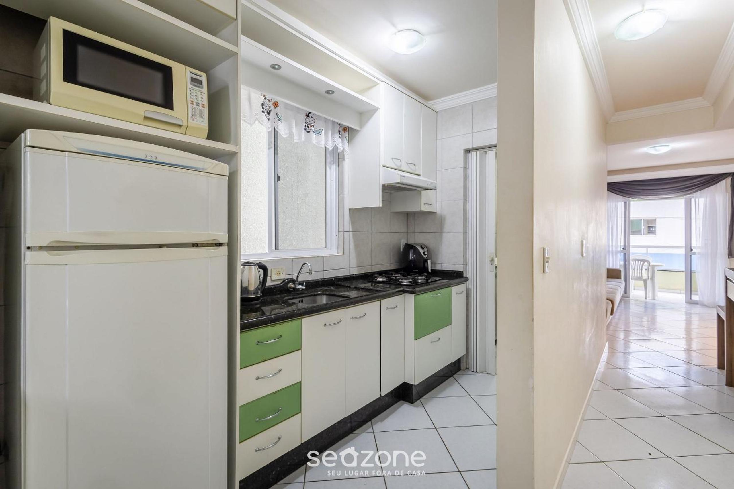 Fully equipped apartments steps from the sea in Meia Praia – OBS