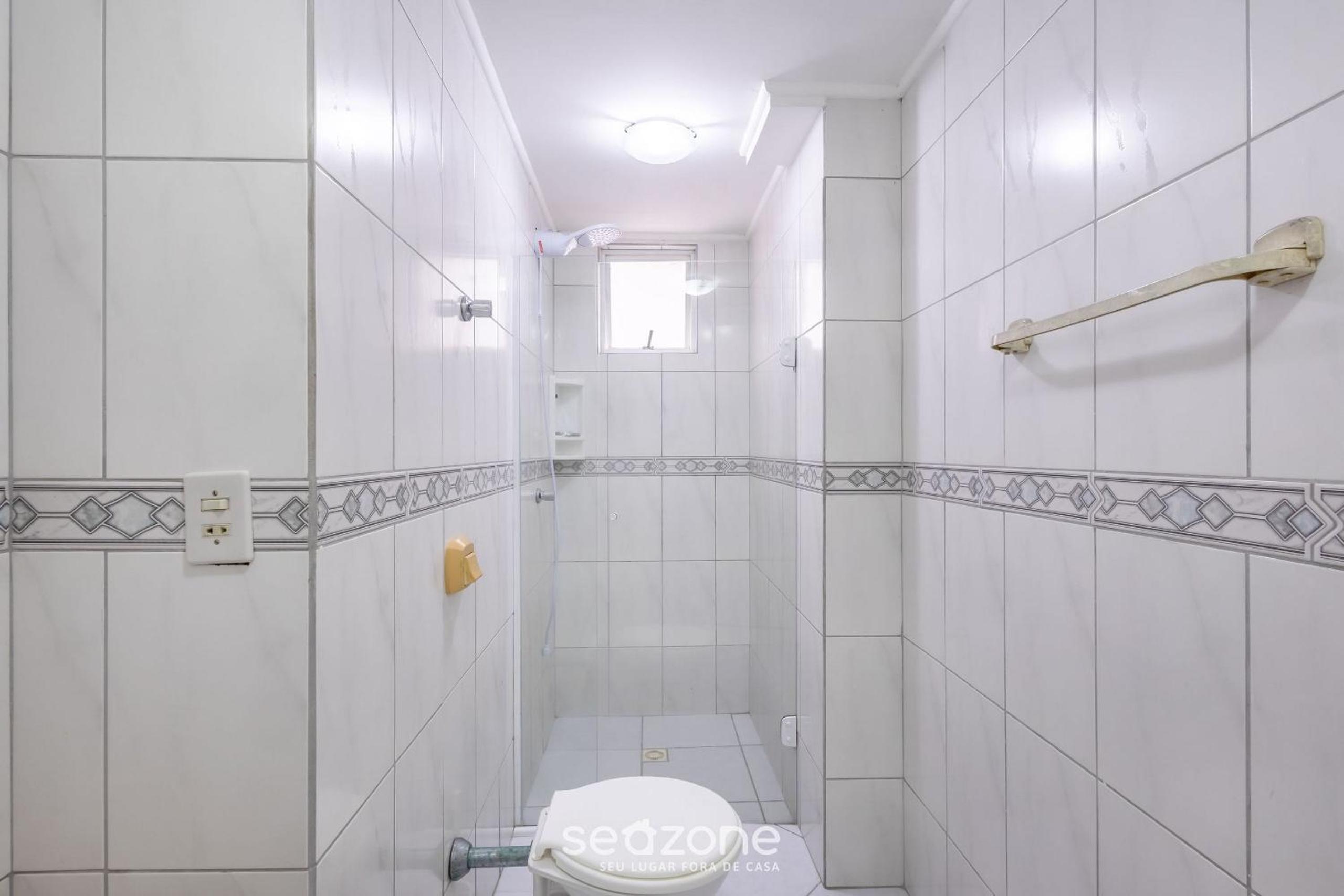 Fully equipped apartments steps from the sea in Meia Praia – OBS