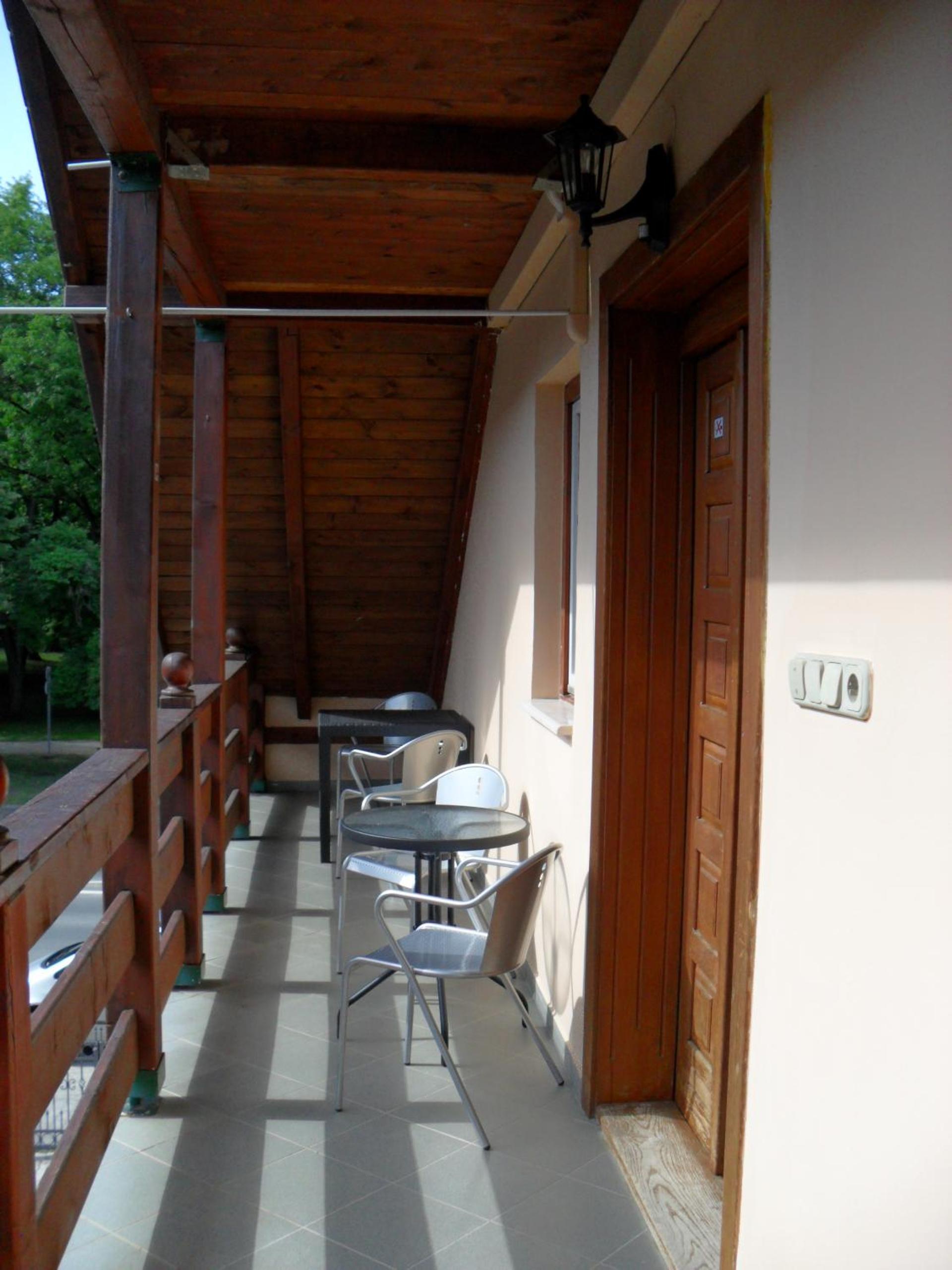 Photo 36
