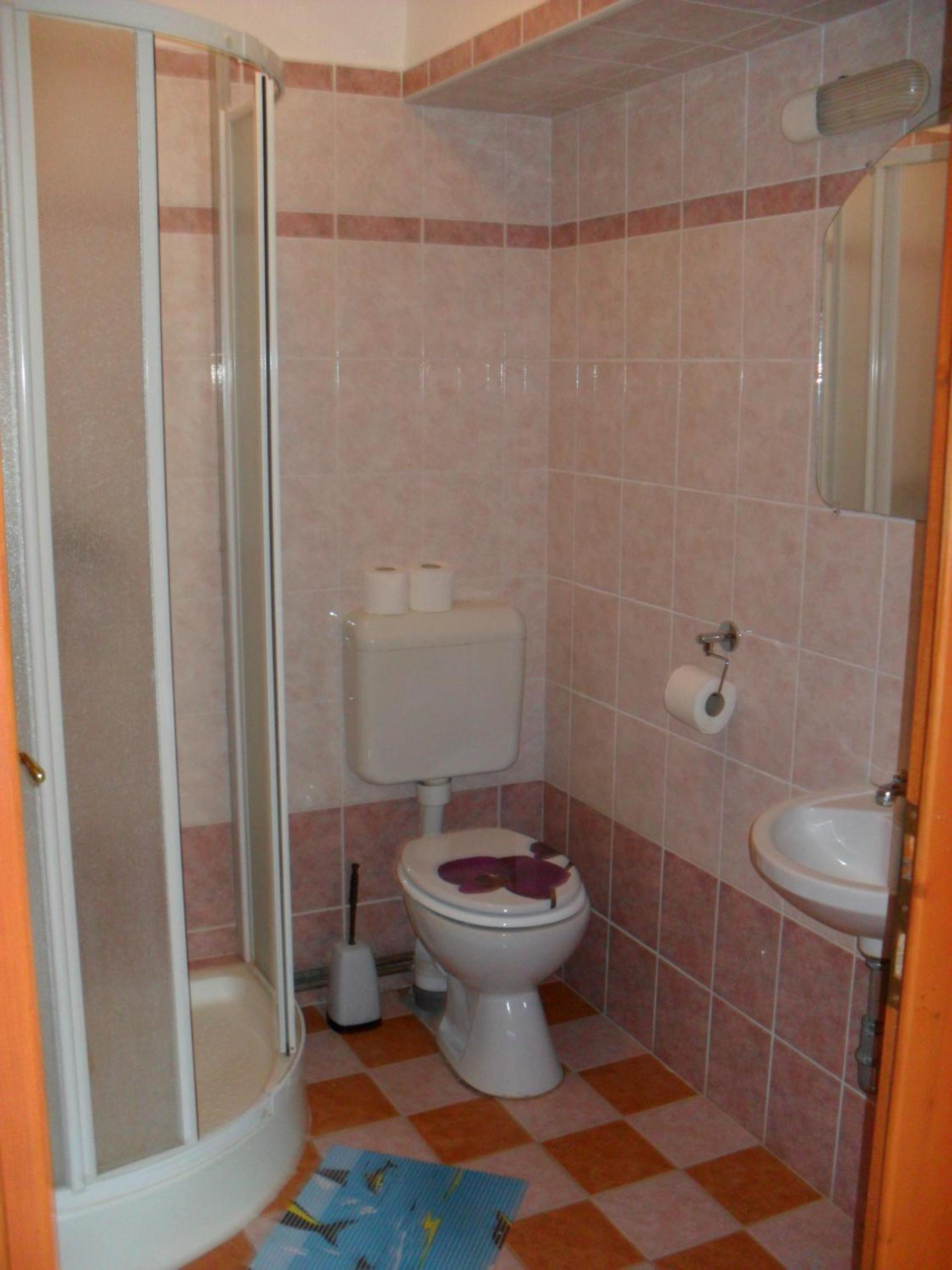 Photo 46