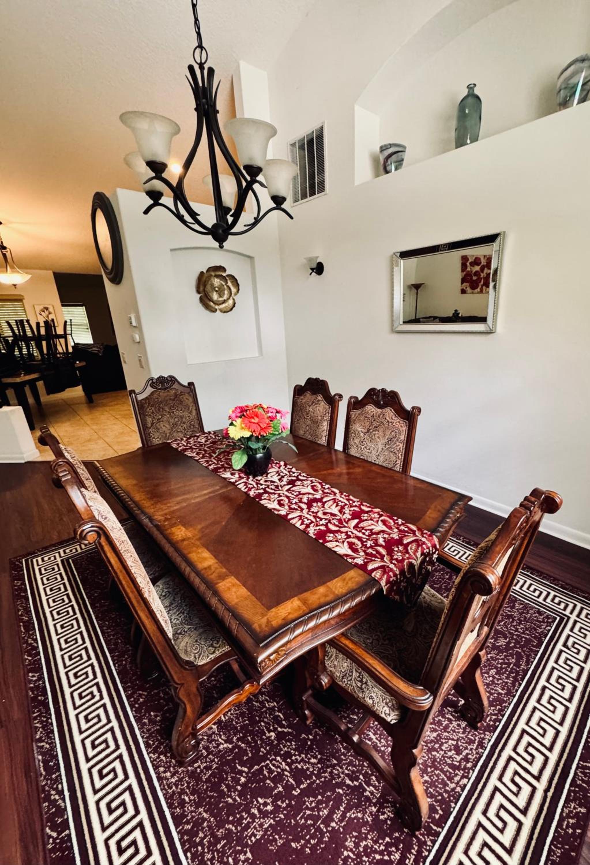 Cozy Private Home Close to the I95 Exit 284