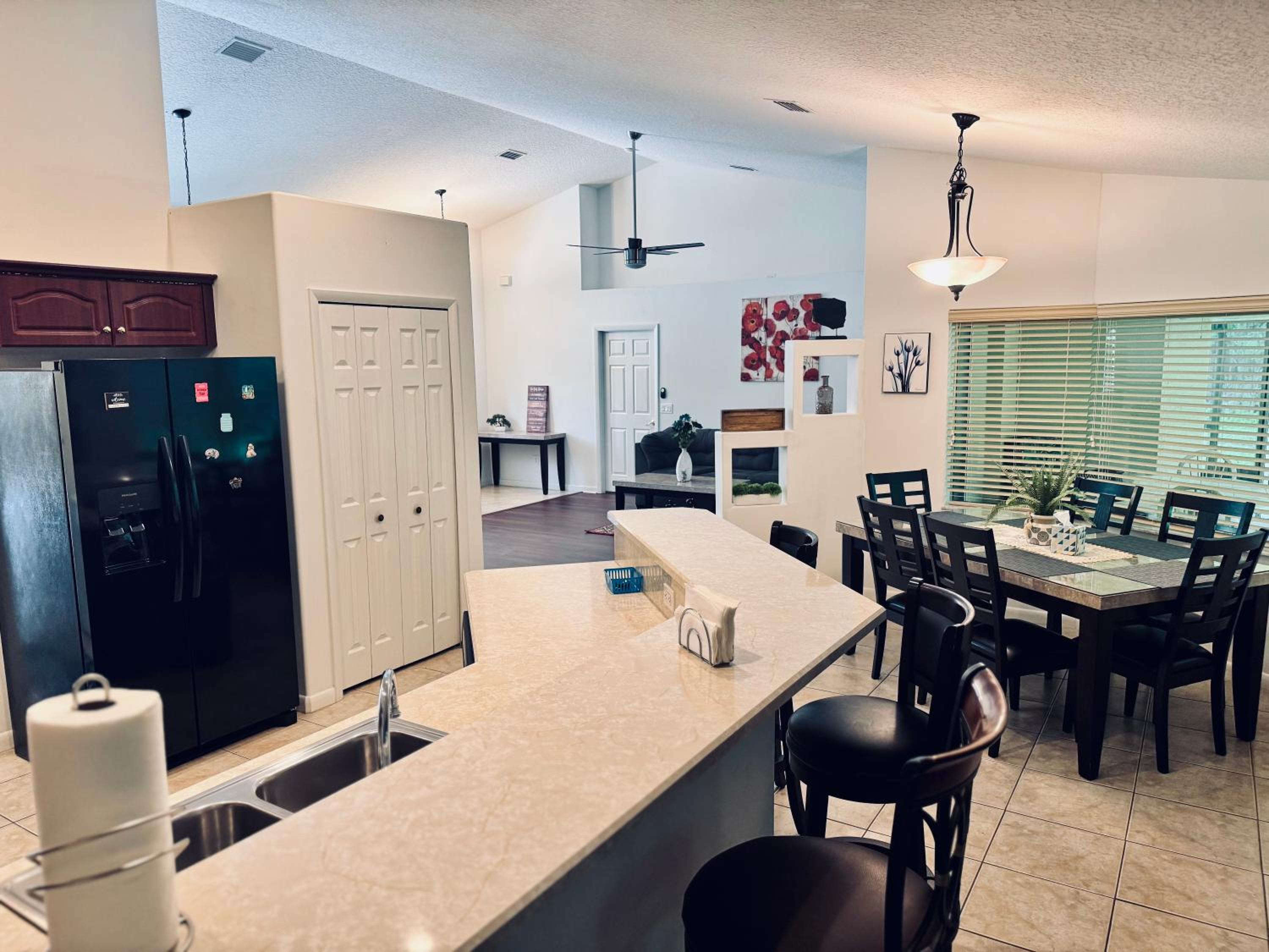 Cozy Private Home Close to the I95 Exit 284