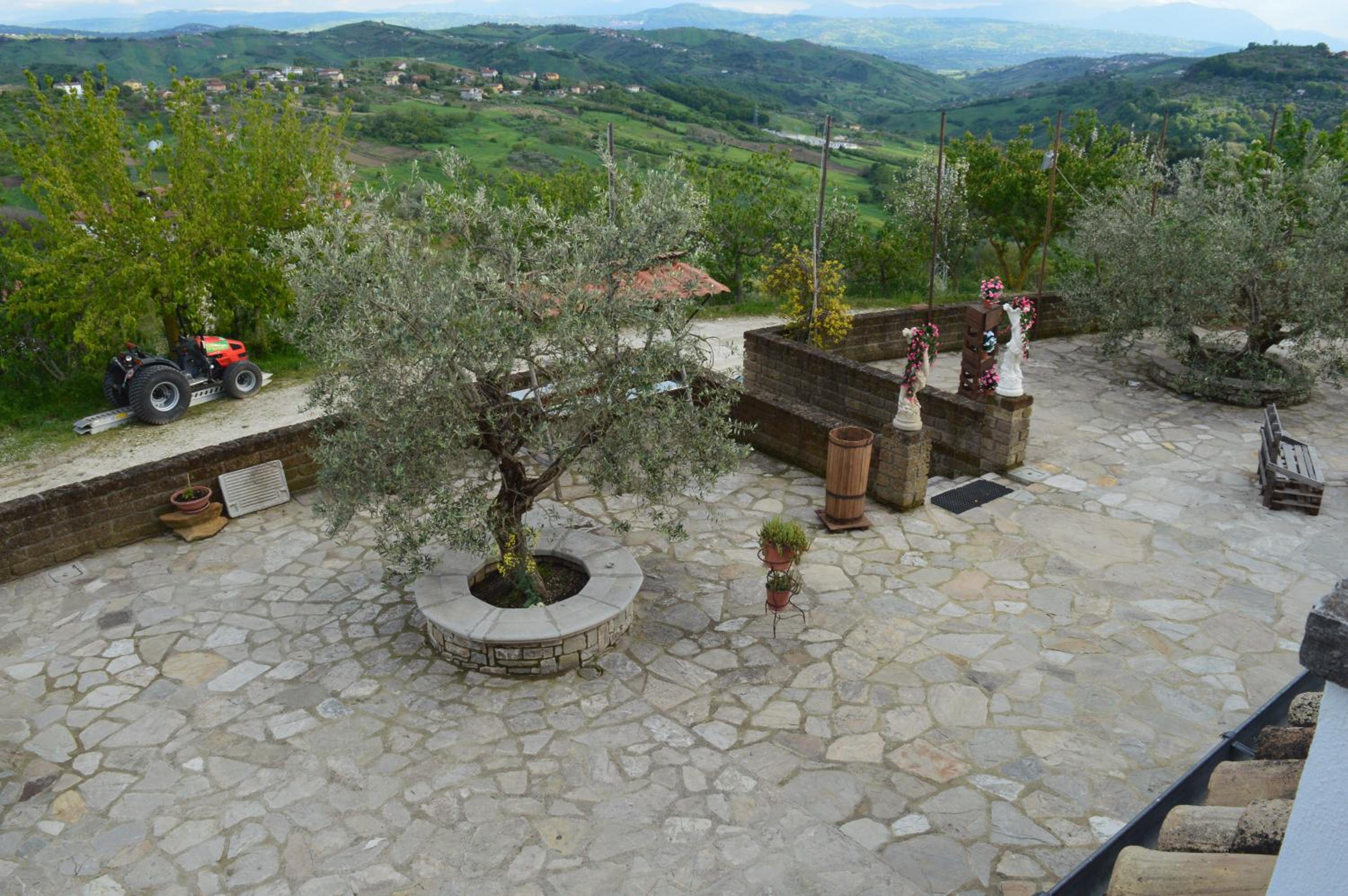 Villa Tre Colli Agri B&B