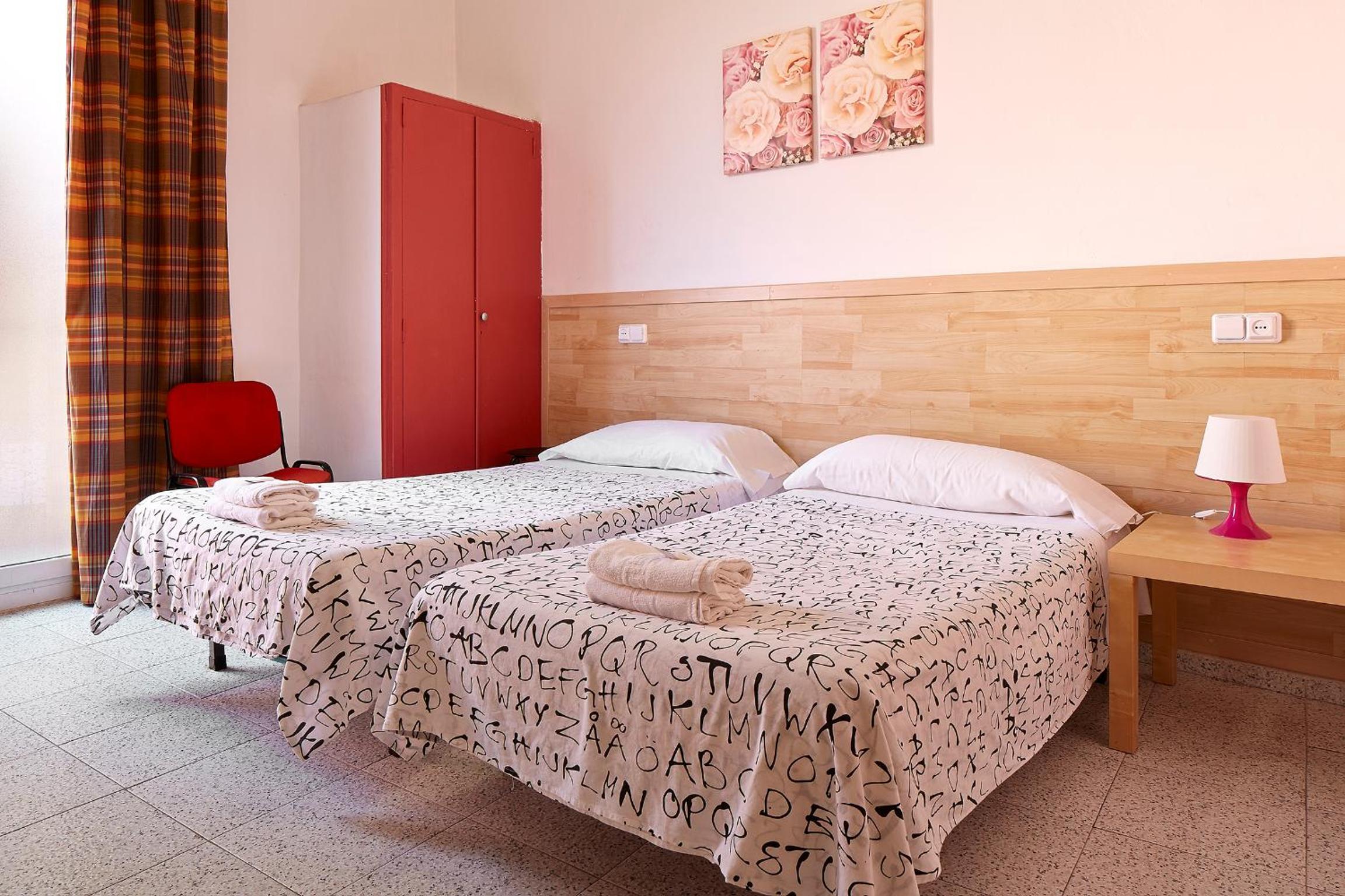 Hostal River