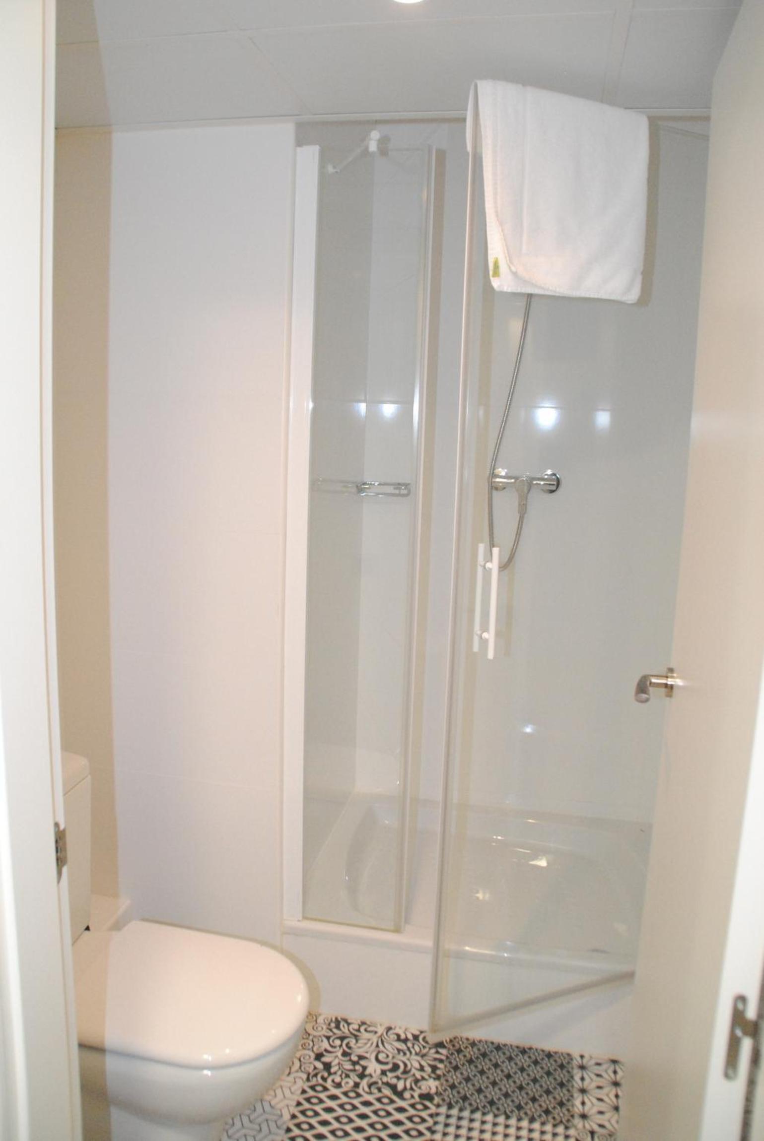 Hostal Aslyp 114